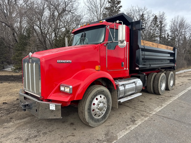 2012 Kenworth T800 Wide Hood 6x4 T/A Dump Truck