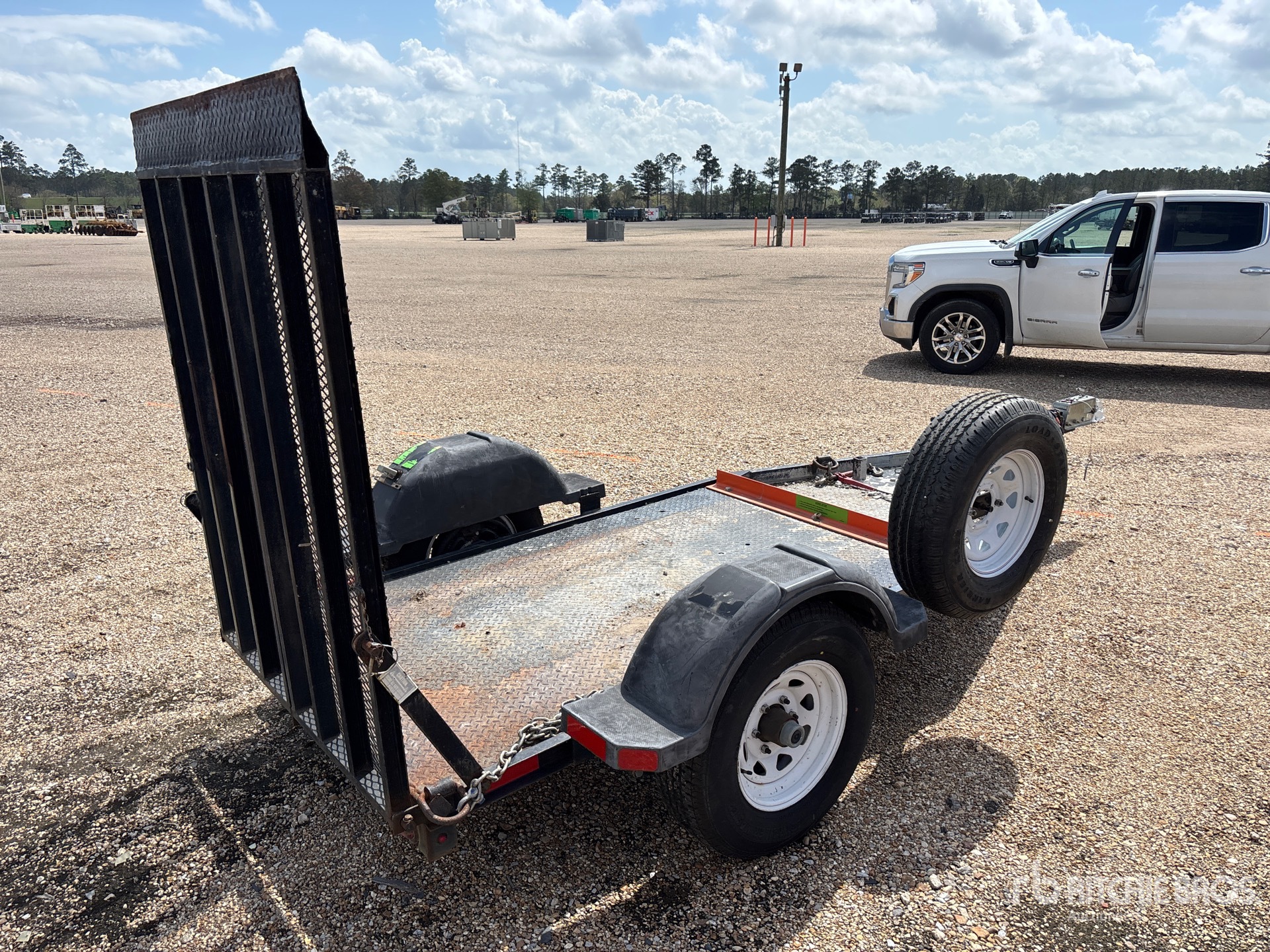 General Appearance with Imagen: esquina trasera derecha