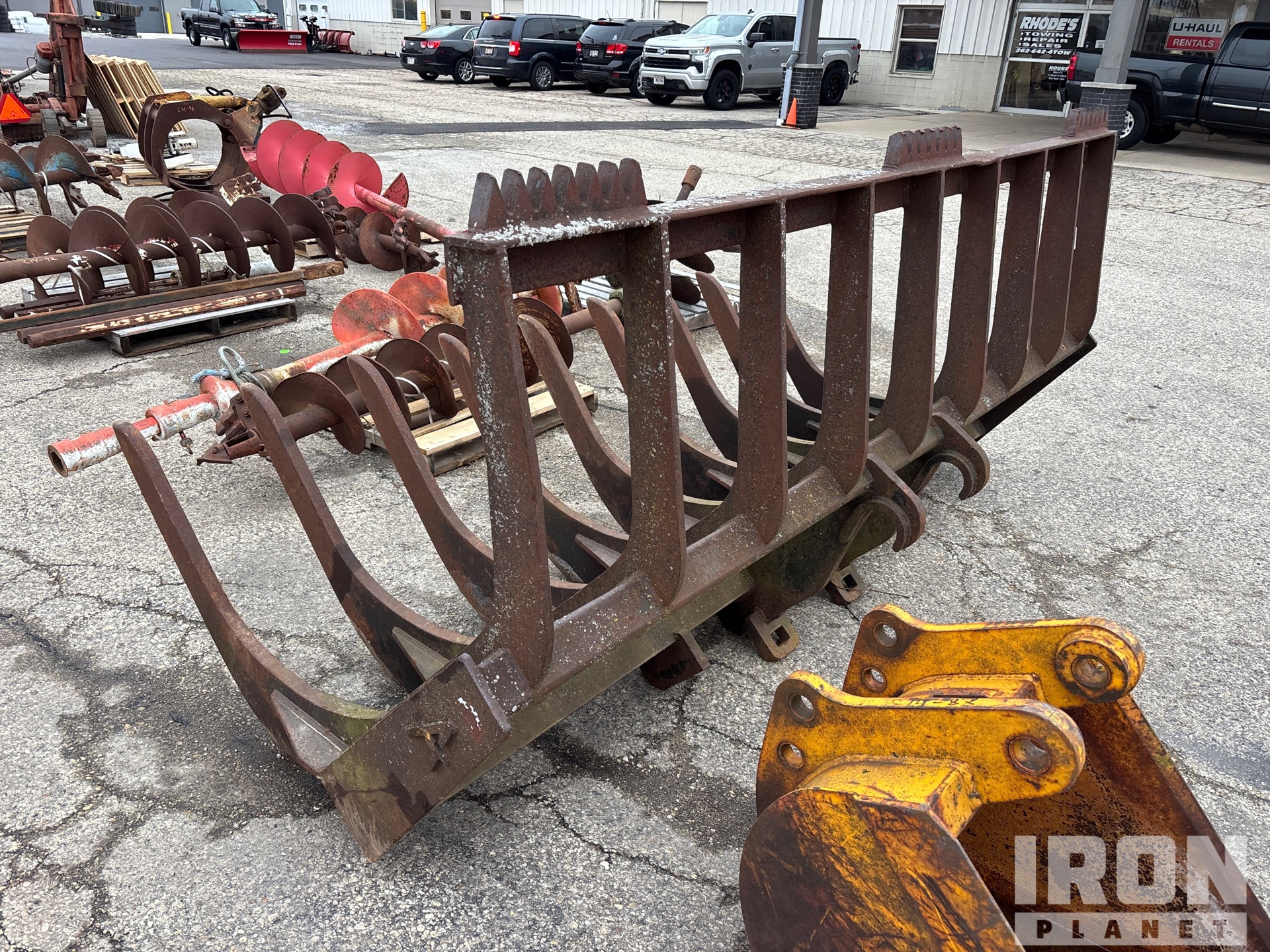 General Appearance with Bild, Ecke hinten links