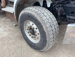 Underbody with Right Steer Tire