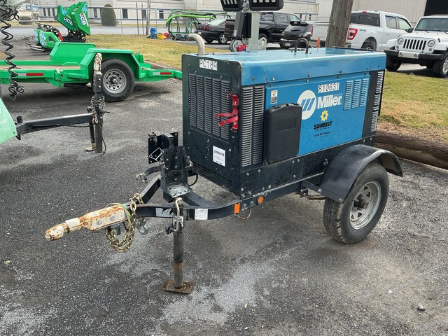 2015 Miller Big Blue 450 DUO CST 280 A Mobile Stick / Tig Multi-Operator Welder
