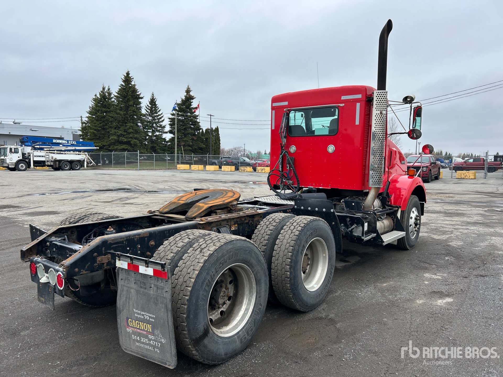 General Appearance with Imagen: esquina trasera derecha