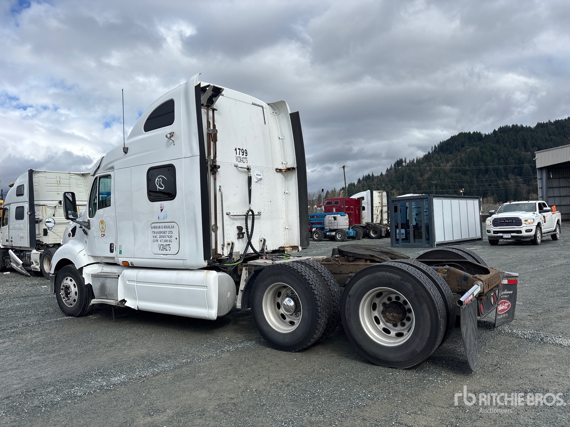 General Appearance with Picture, Left Rear Corner