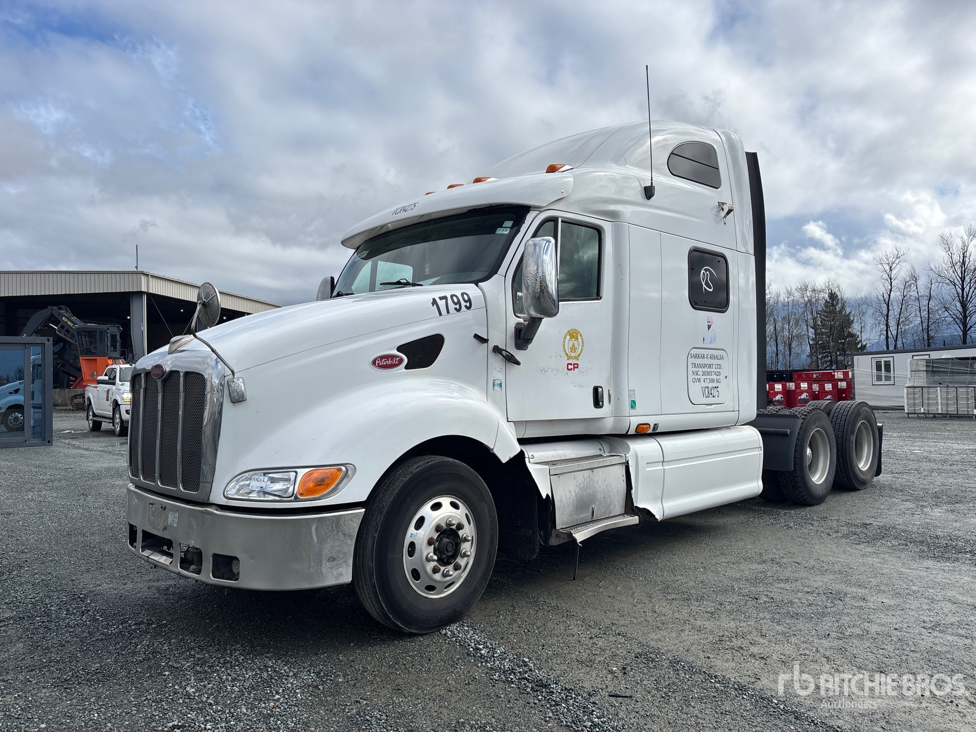 General Appearance with Picture, Left Front Corner