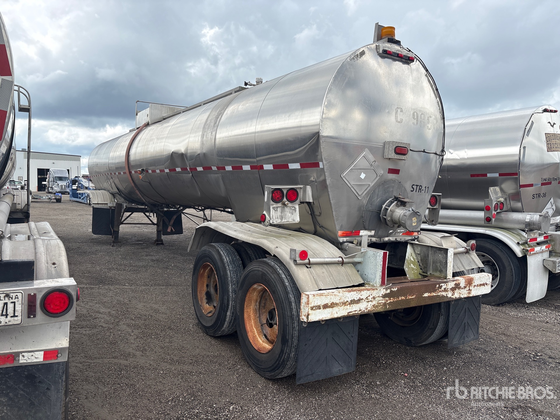 General Appearance with Bild, Ecke hinten links