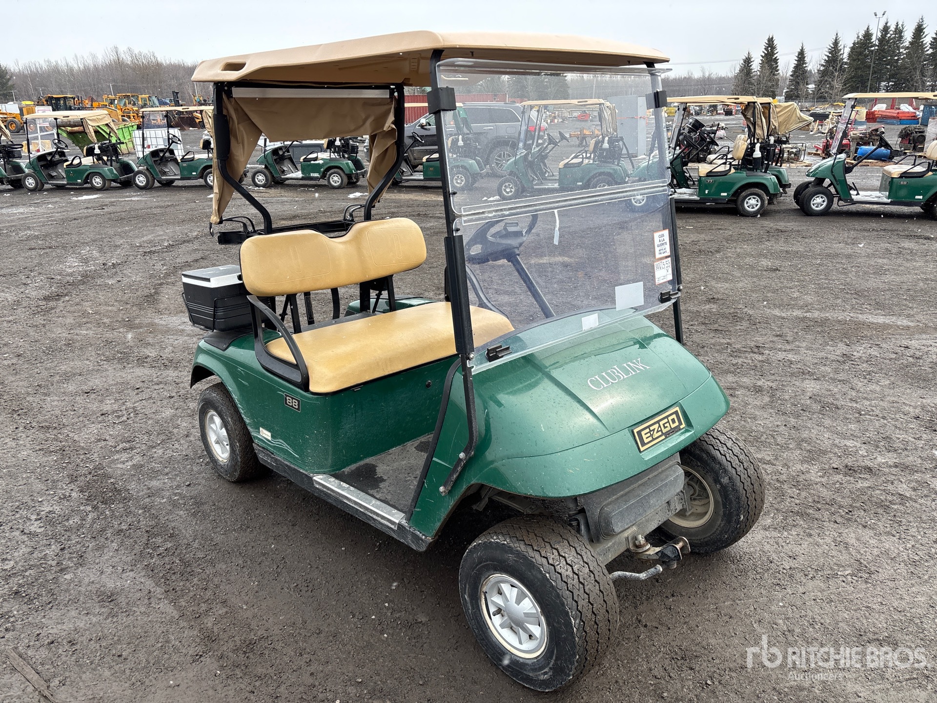 General Appearance with Foto, angolo anteriore destro