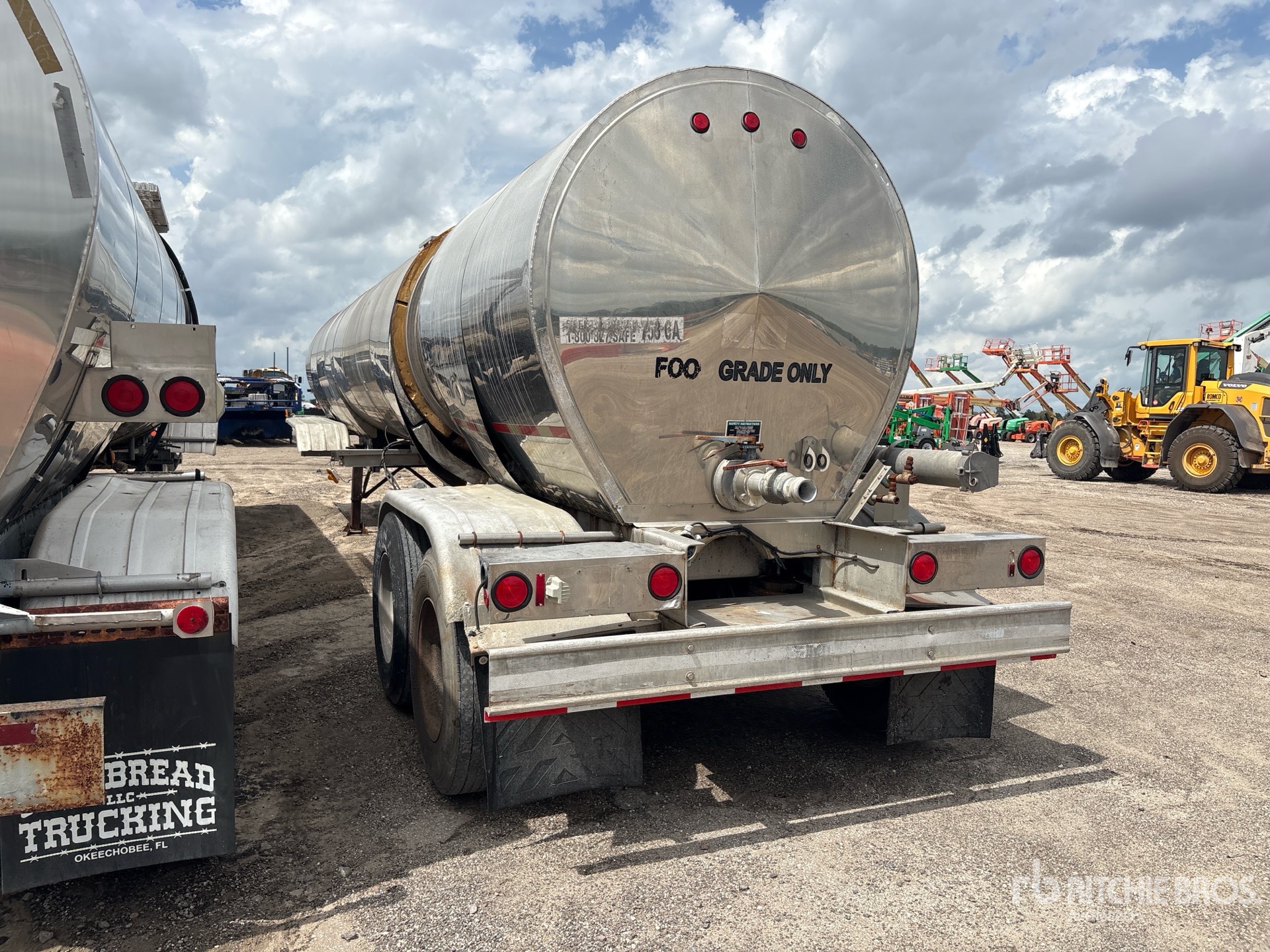 General Appearance with Bild, Ecke hinten links