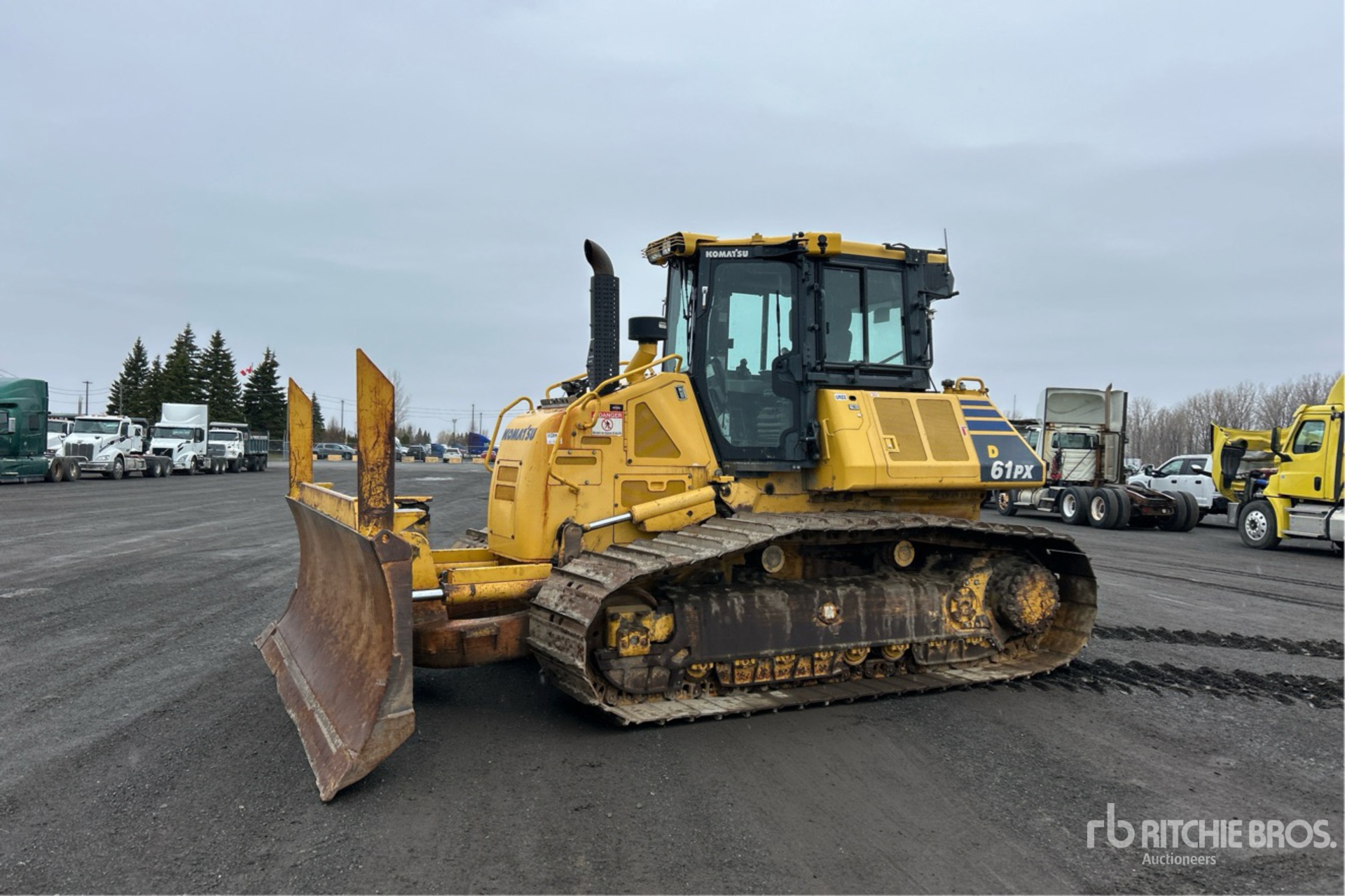 General Appearance with Image, coin avant gauche