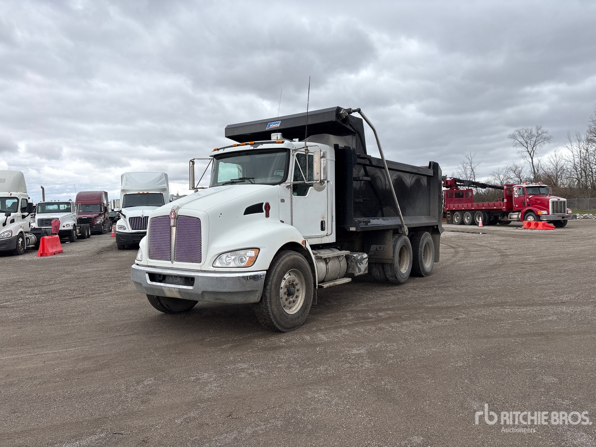 Aspect général with Image, coin avant gauche