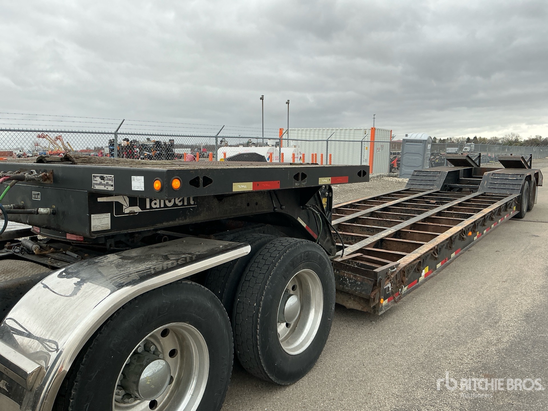 2004 Talbert 35 lb T/A