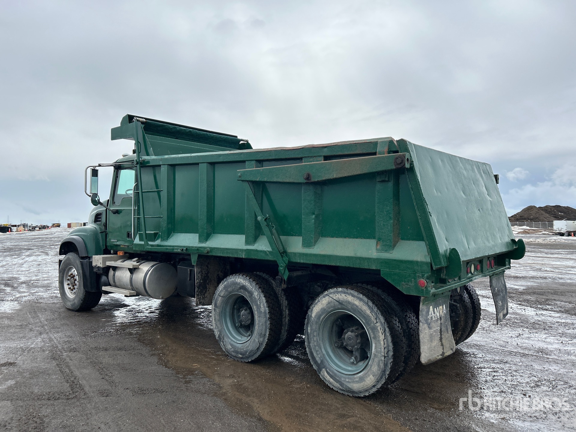 Aspect général with Image, coin arrière gauche