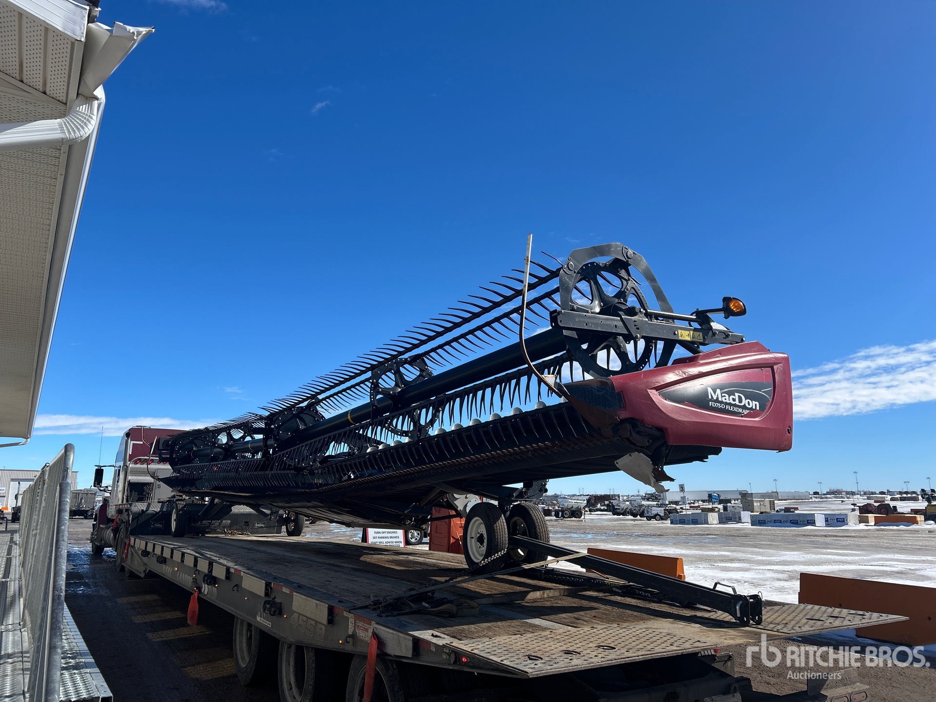 2016 Macdon FD75-D