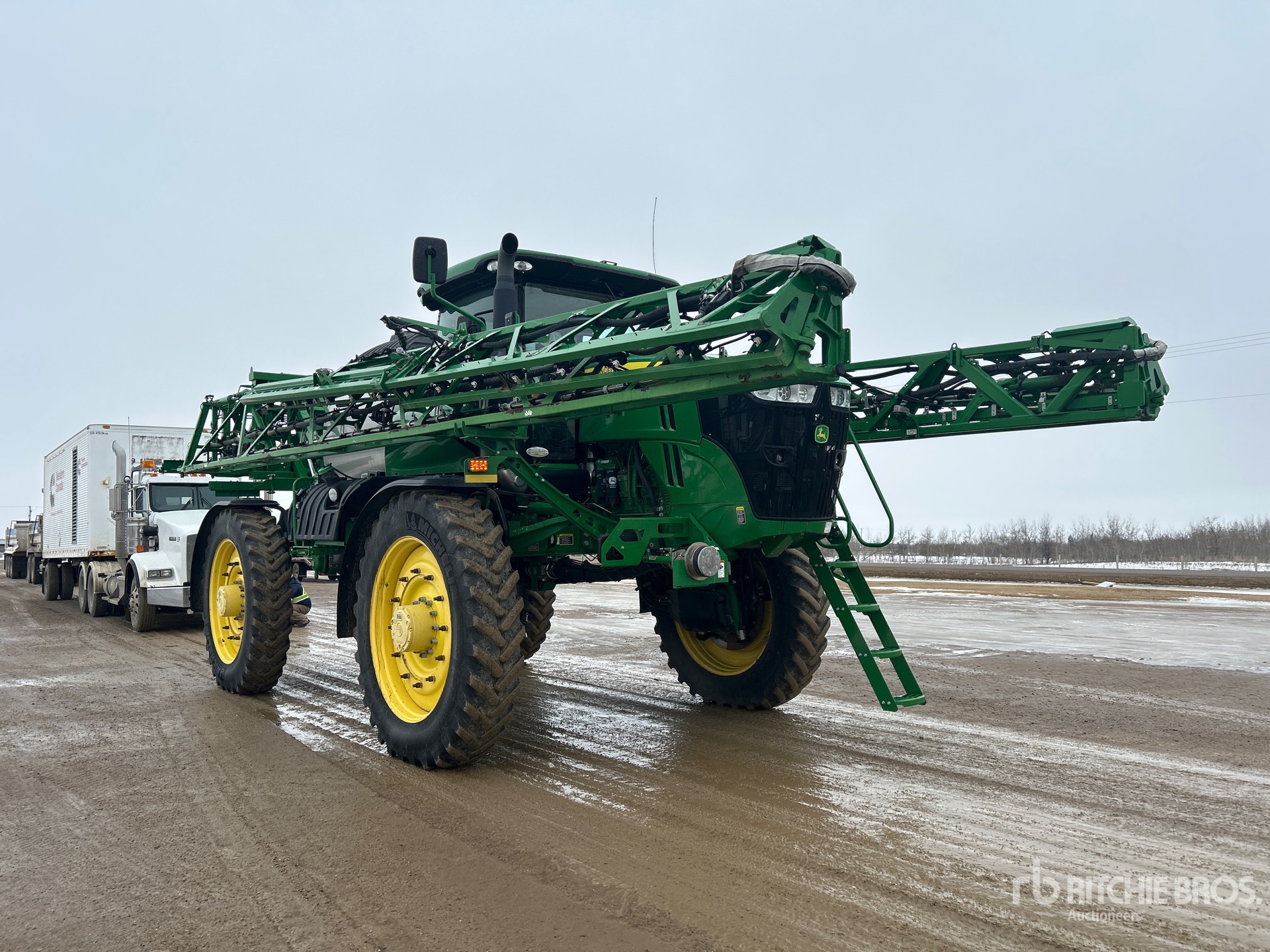 2017 John Deere R4045