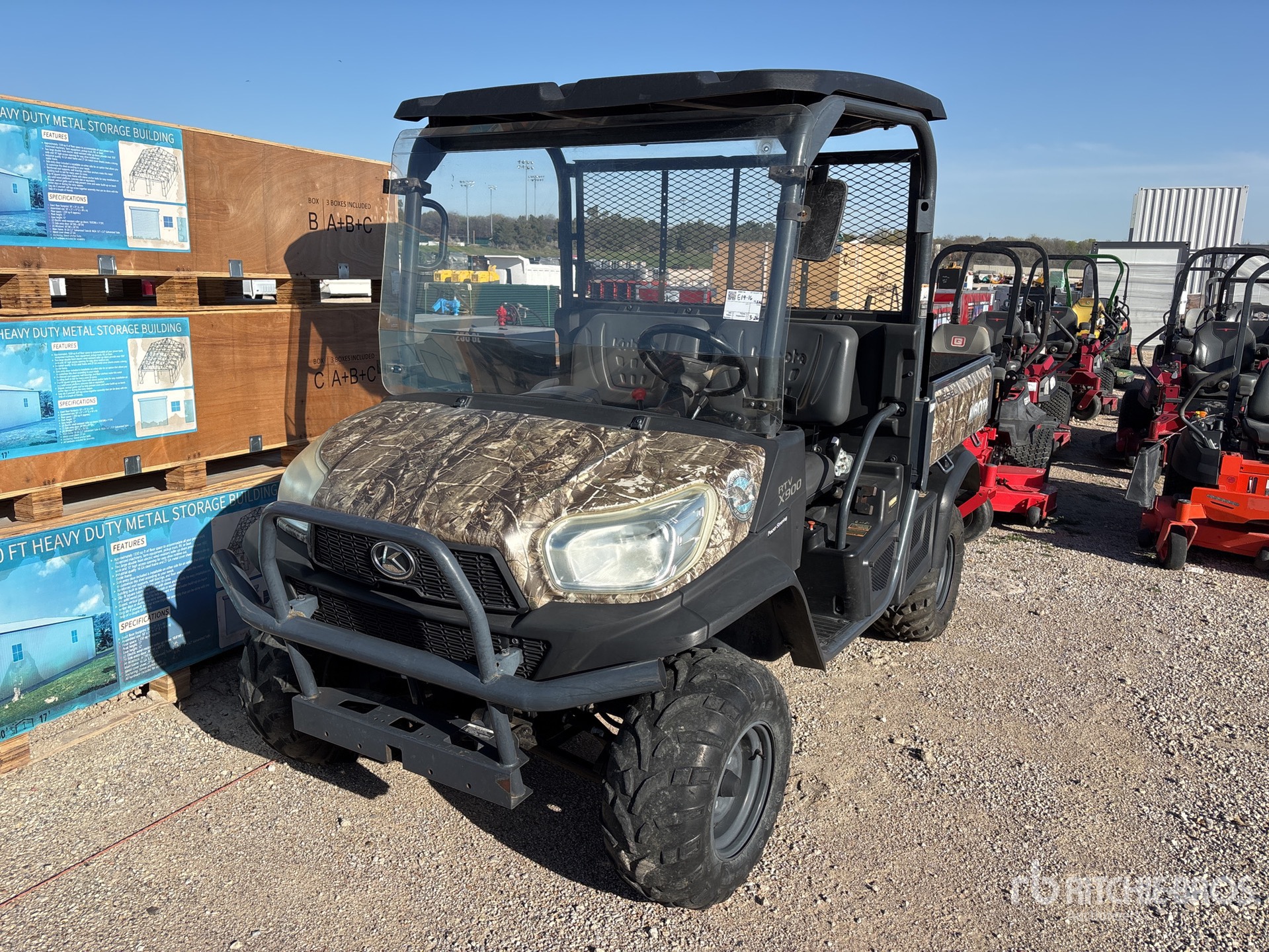 General Appearance with Bild, Ecke vorne links