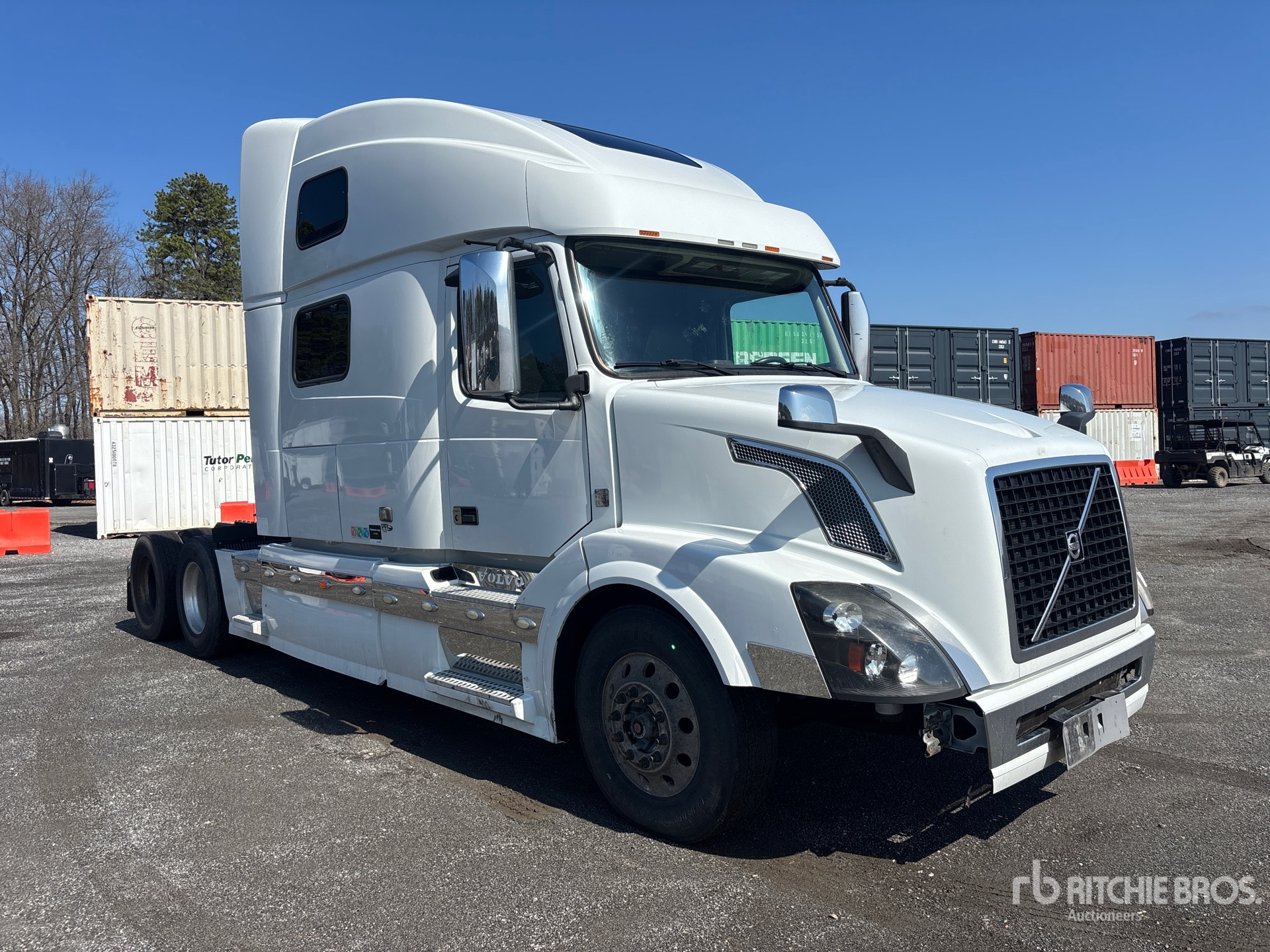 Aspect général with Image, coin avant droit