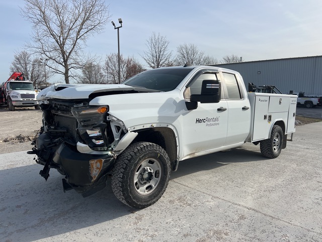 2021 Chevrolet Silverado 2500 4x4 Crew Cab Utility Truck