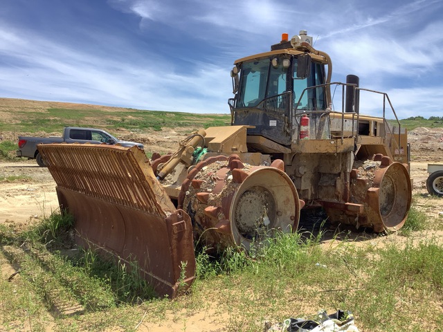2005 Cat 826H Soil Compactor (Inoperable)