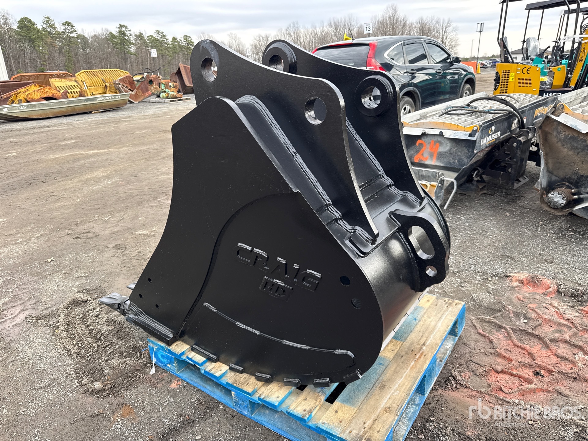 General Appearance with Foto, angolo posteriore sinistro