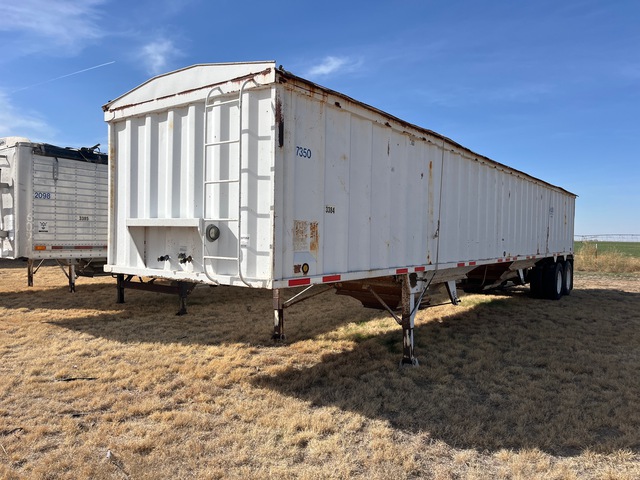 1993 CPS TSH42 42 ft T/A Belly Dump Grain Trailer 1993 CPS TSH42 42 ft T/A Belly Dump Grain Trailer