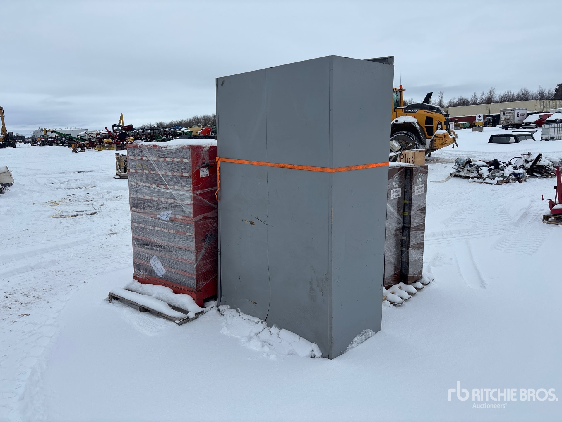 General Appearance with Bild, Ecke hinten rechts