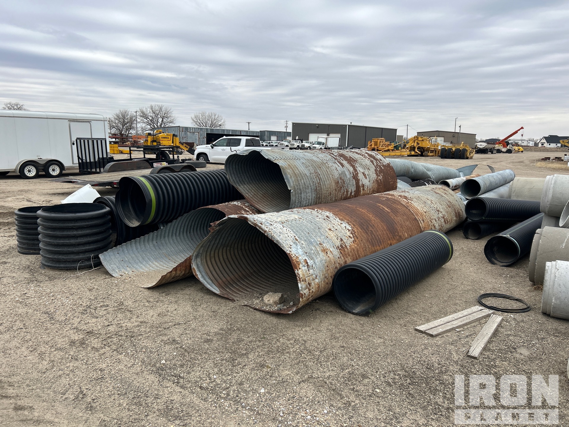 General Appearance with Featured Photo