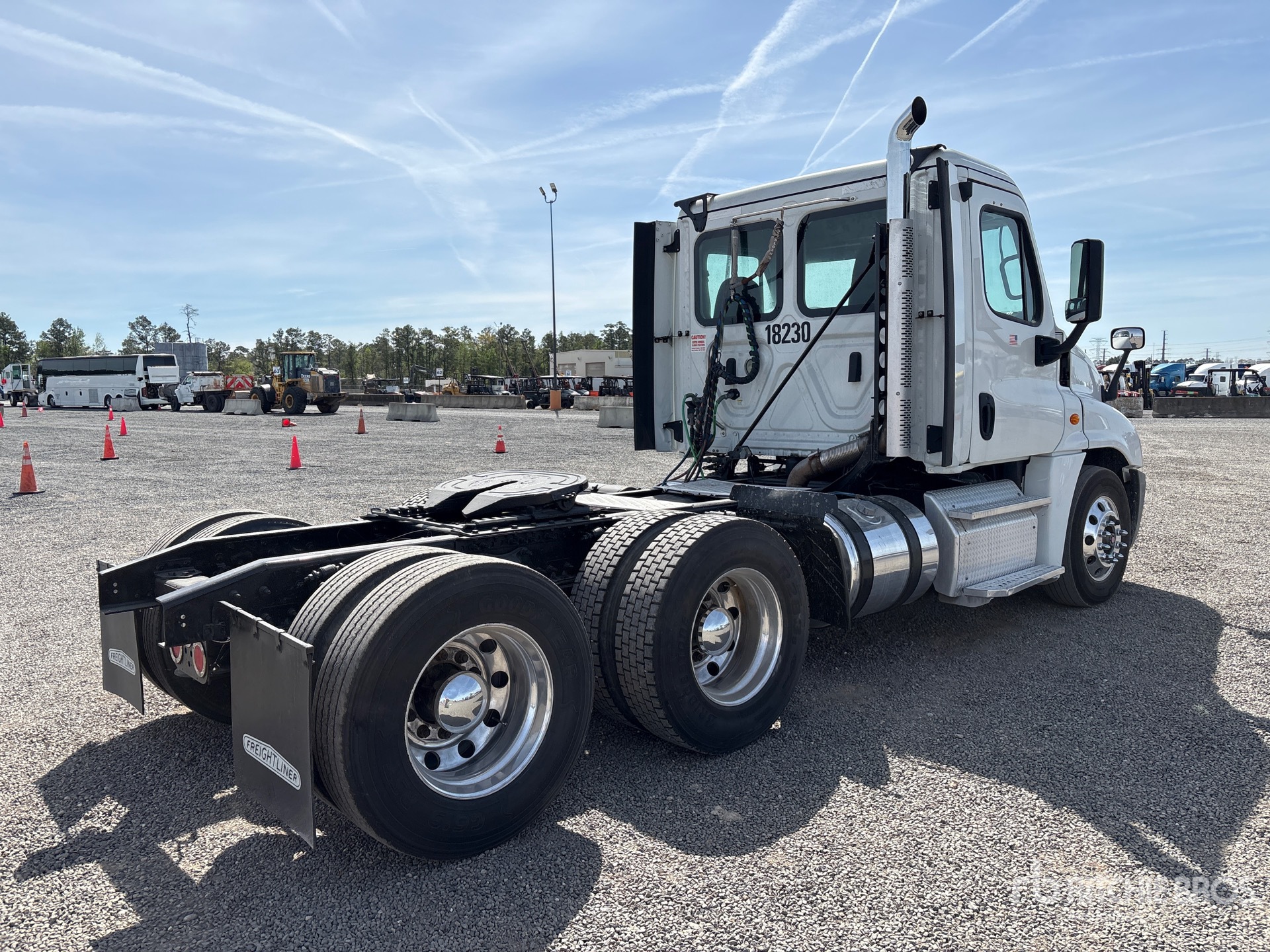 General Appearance with Imagen: esquina trasera derecha