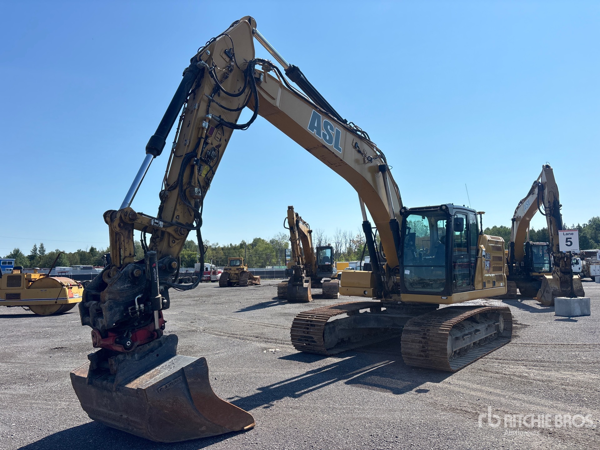 2020 Caterpillar 323