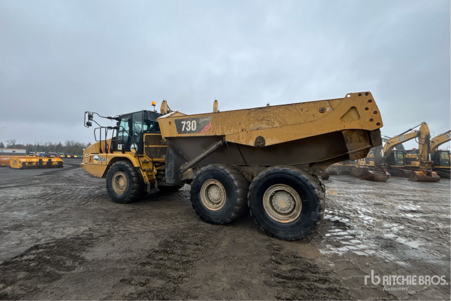 2019 Caterpillar 730