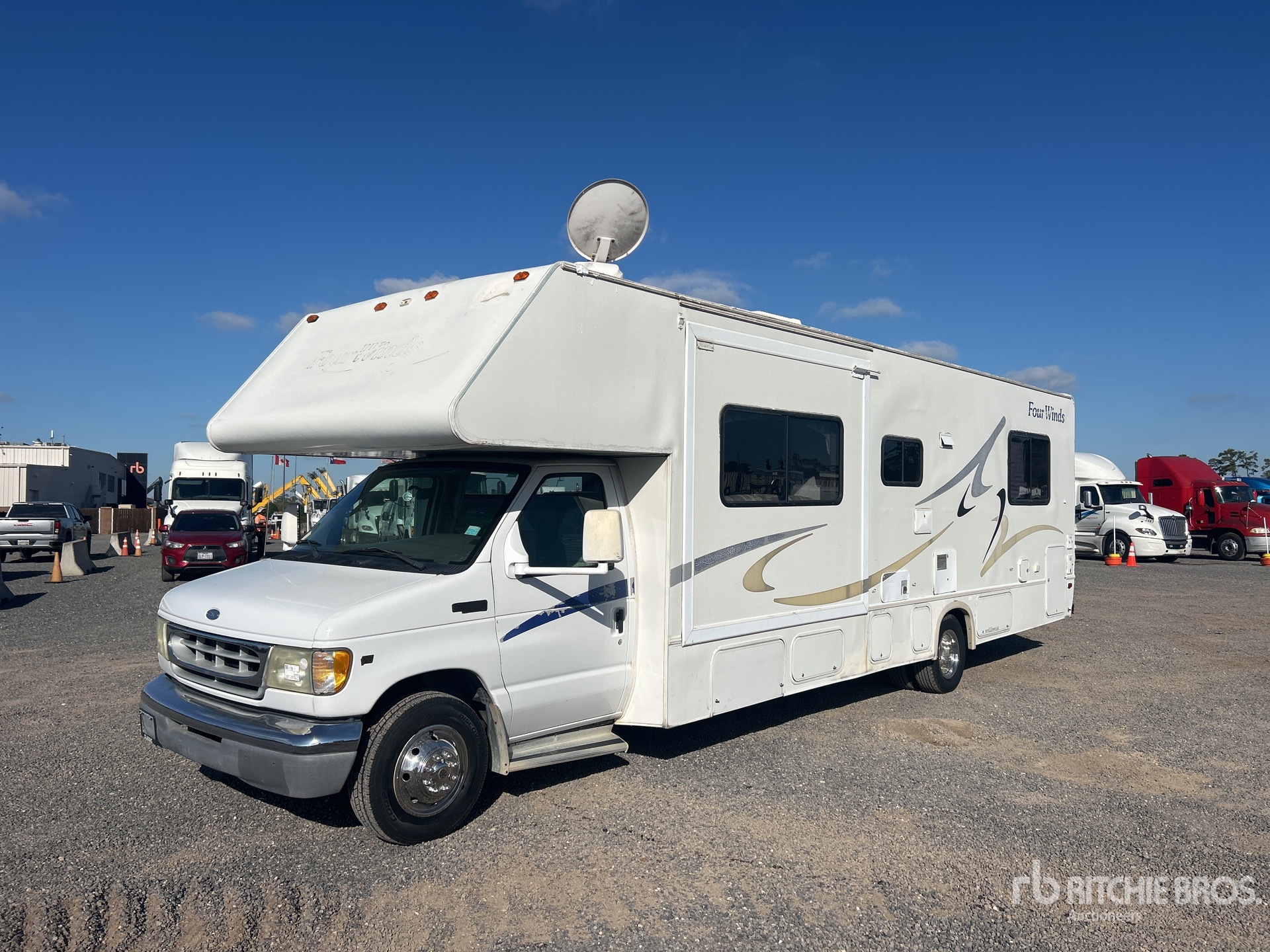 General Appearance with Bild, Ecke vorne links