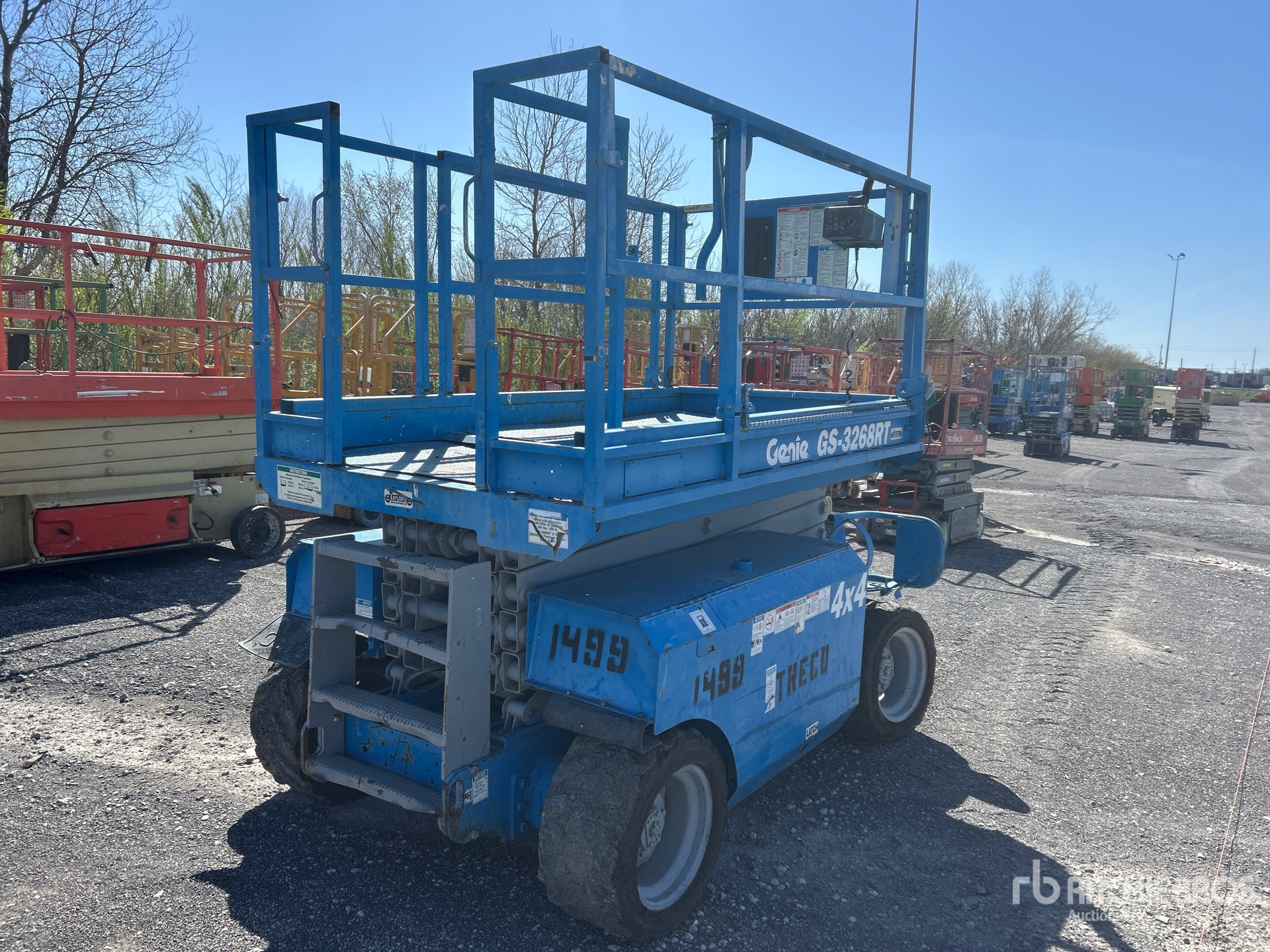 Aspect général with Image, coin arrière droit