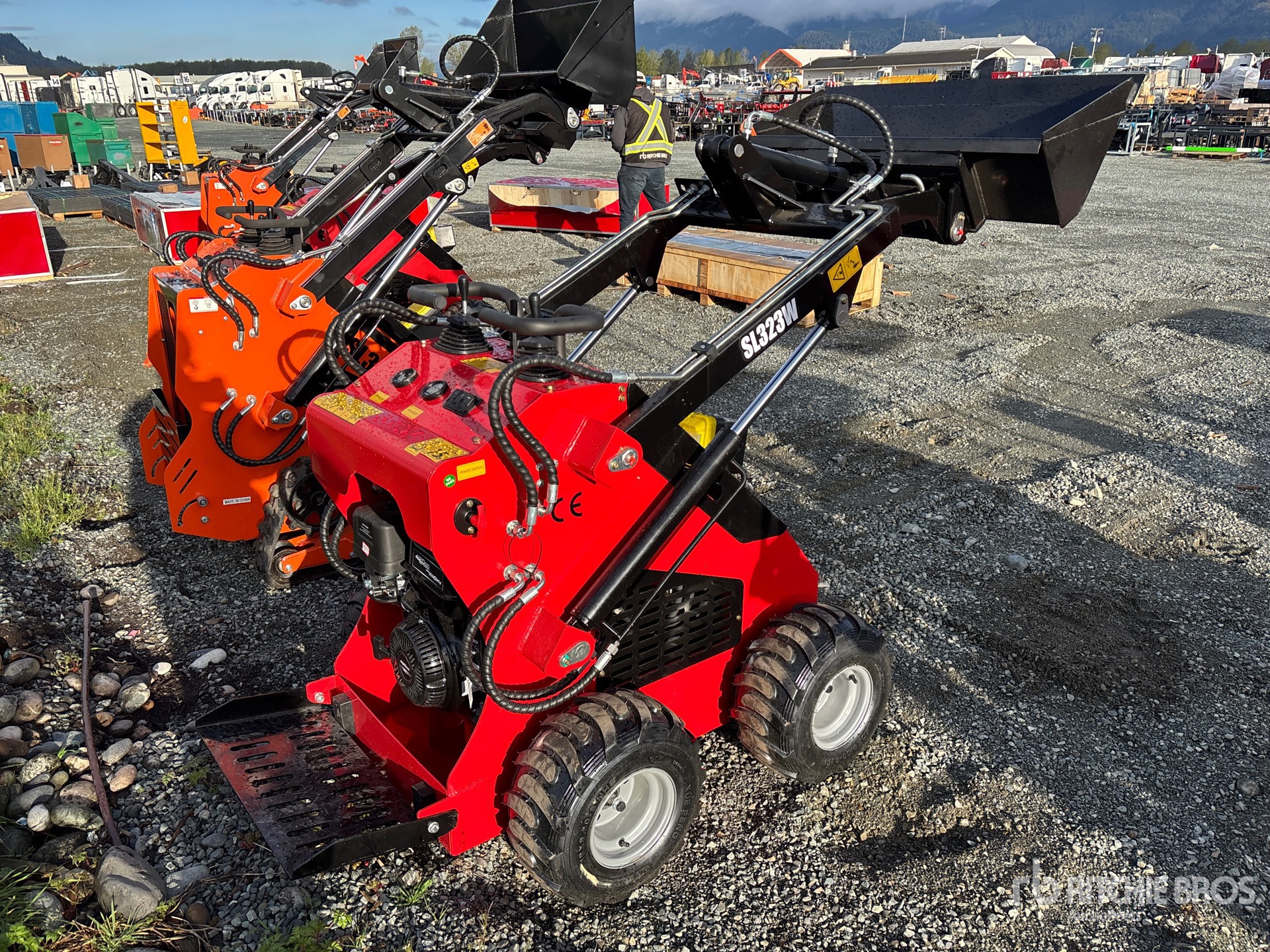 General Appearance with Foto, angolo anteriore sinistro