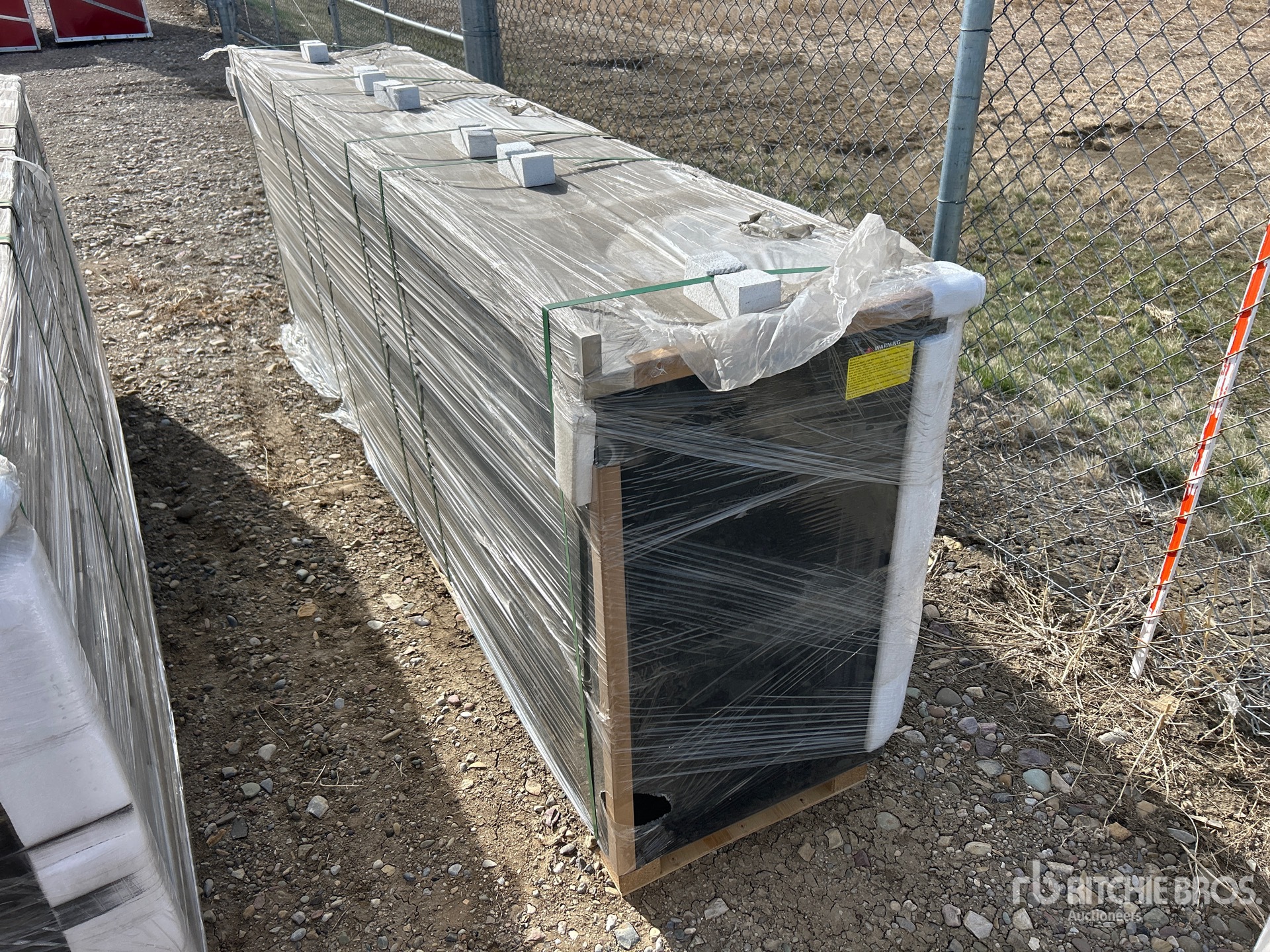 General Appearance with Bild, Ecke hinten rechts