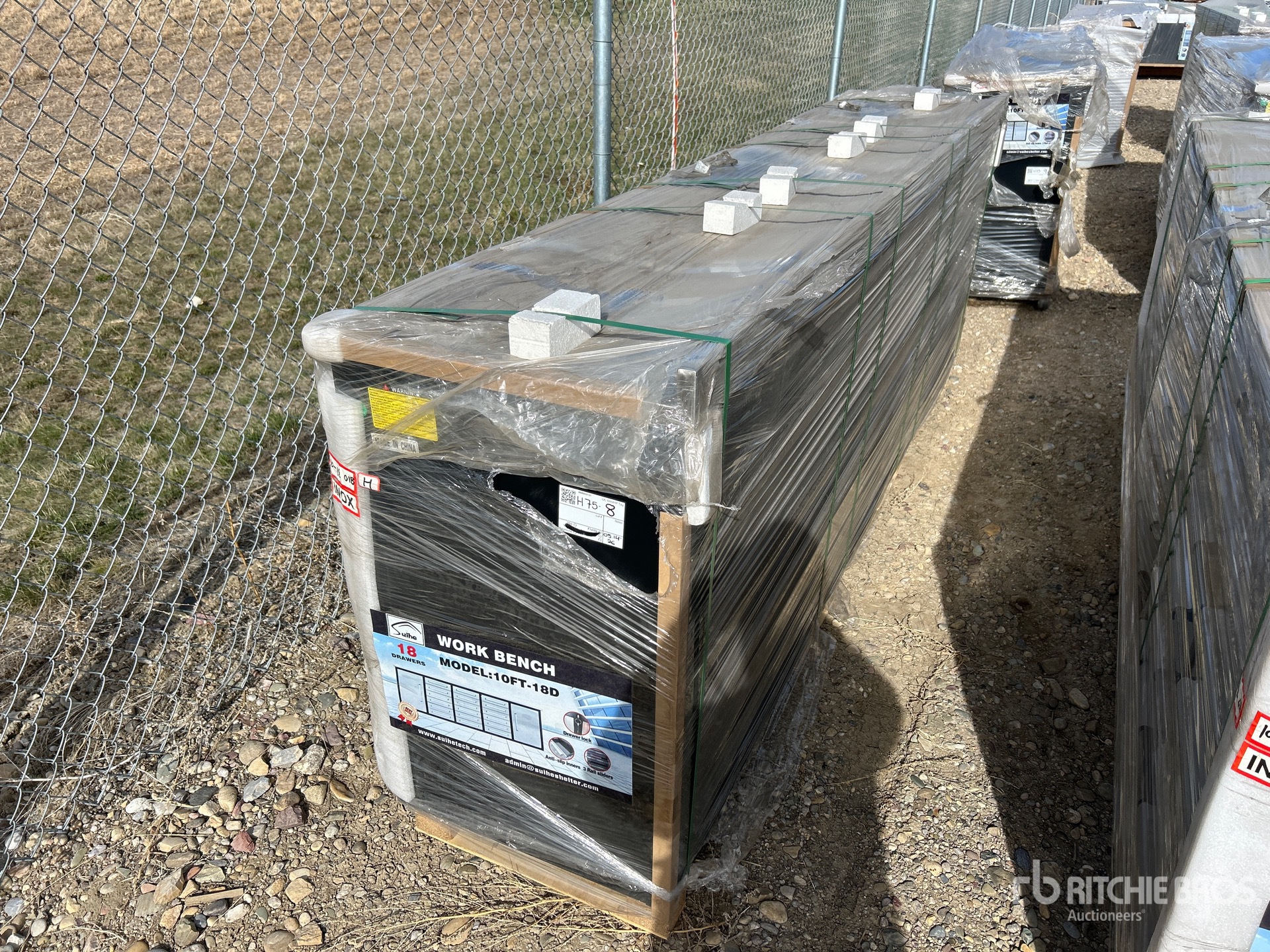 General Appearance with Bild, Ecke hinten links