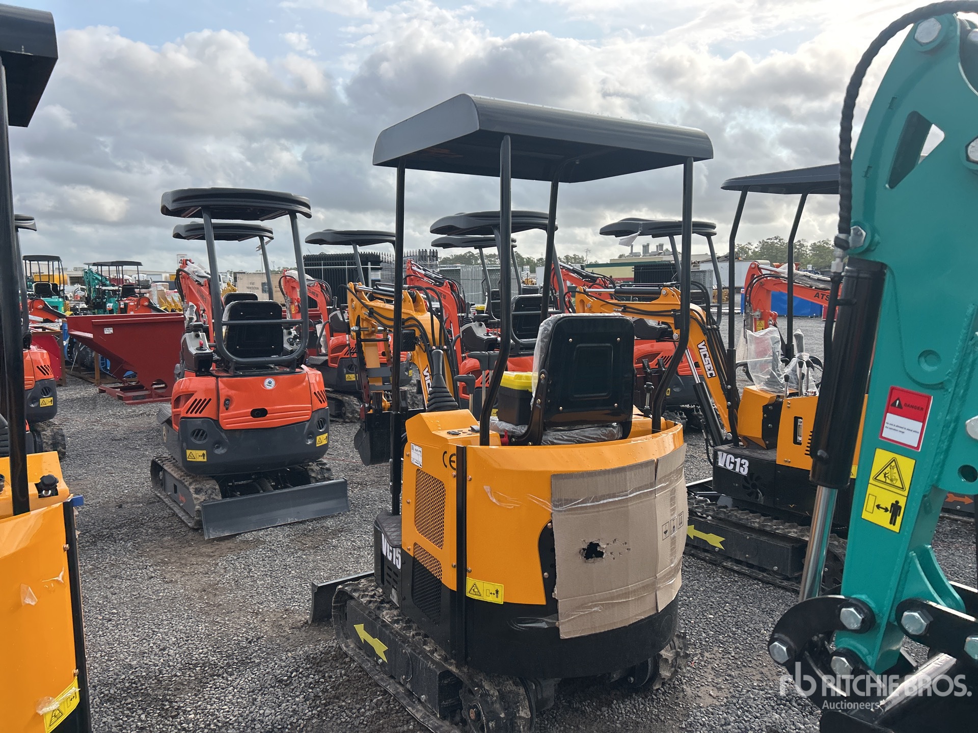 General Appearance with Picture, Left Rear Corner