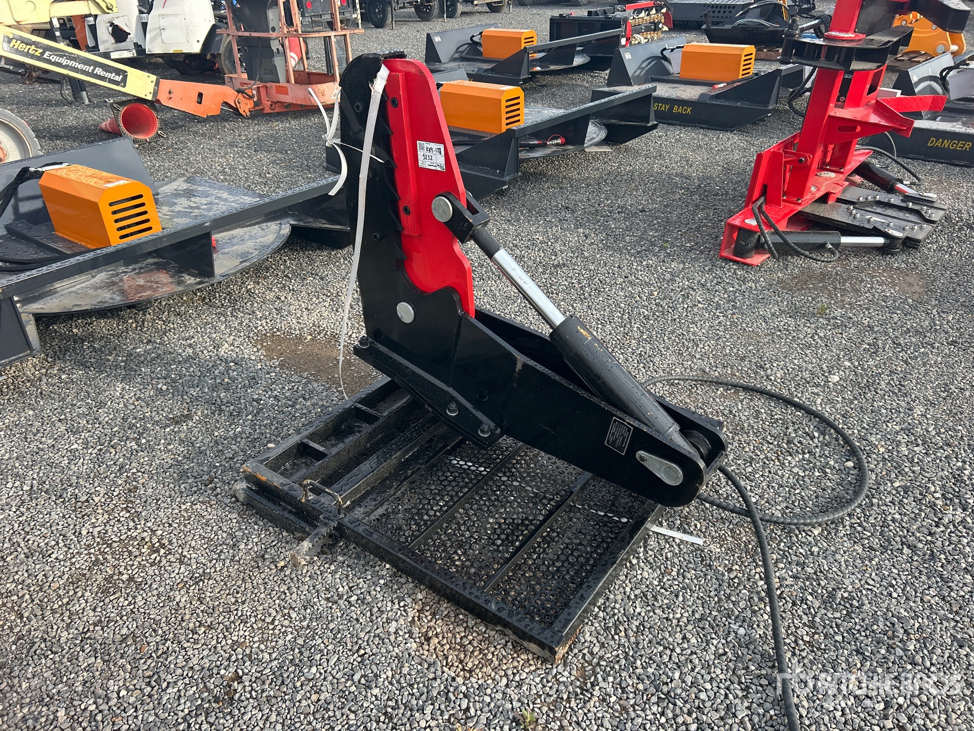 General Appearance with Picture, Left Rear Corner