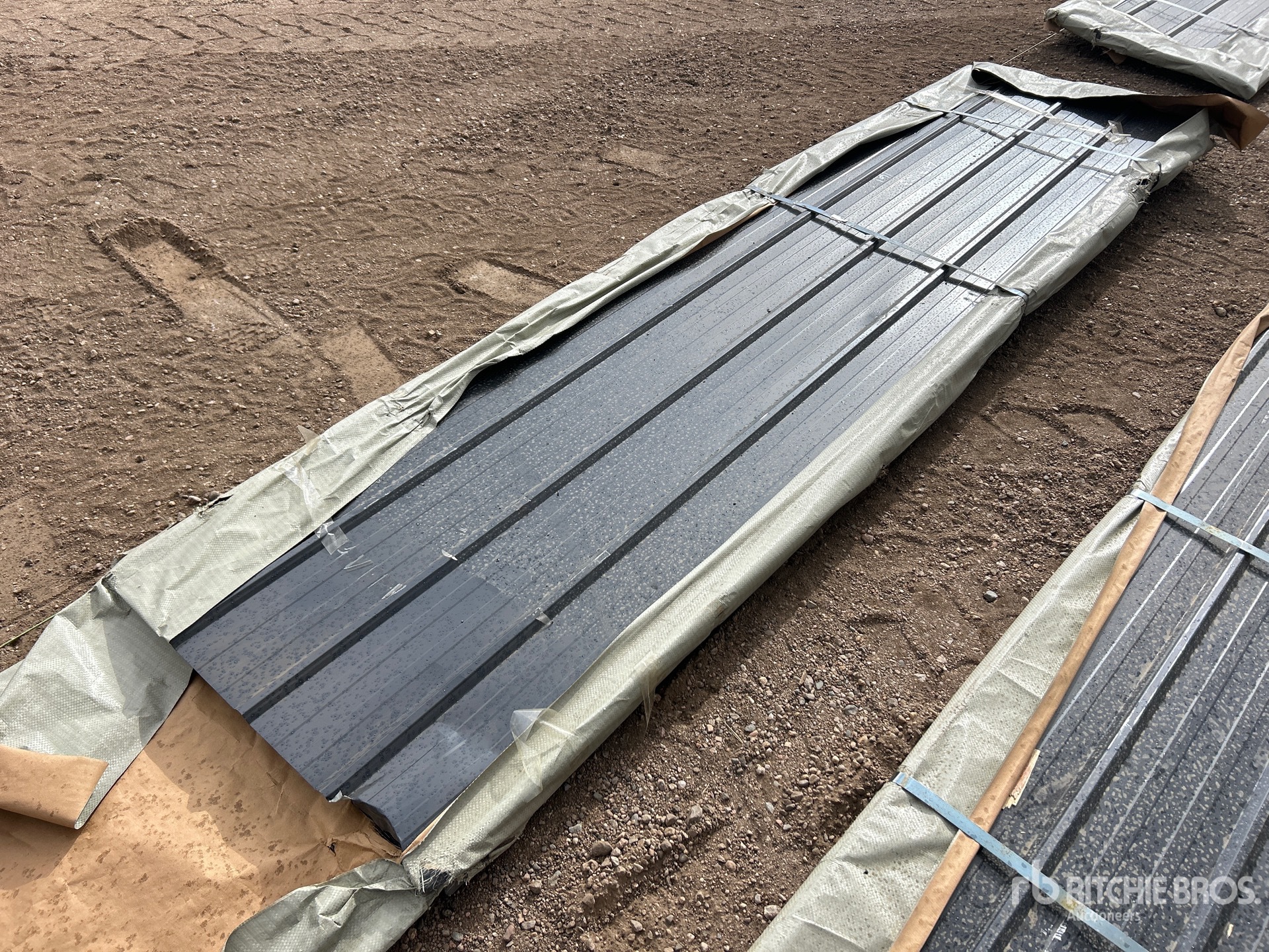 Aspect général with Image, coin arrière gauche