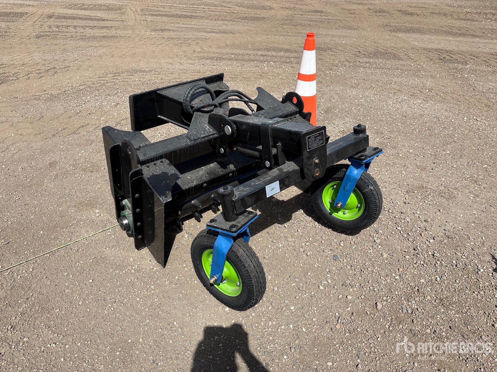 General Appearance with Bild, Ecke vorne links