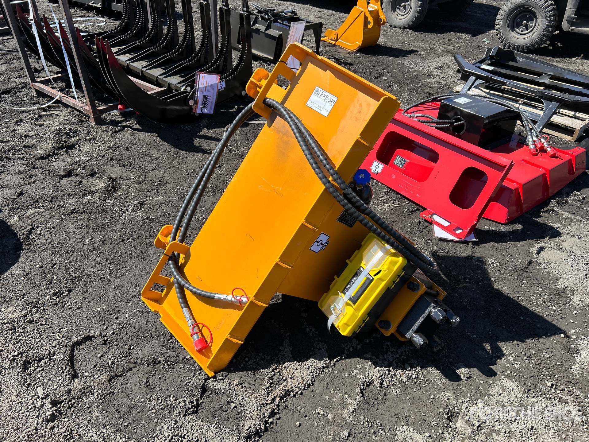 General Appearance with Picture, Right Front Corner