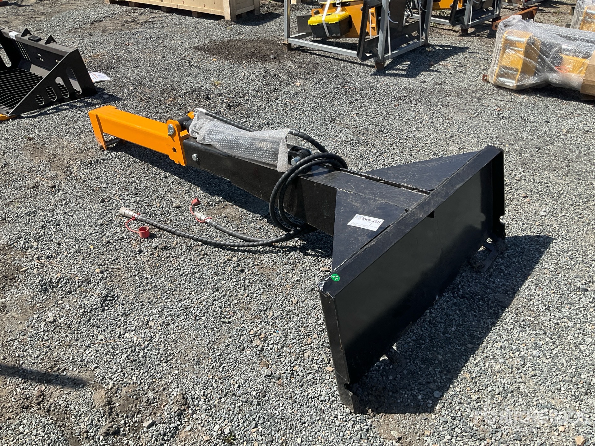 General Appearance with Foto, angolo posteriore sinistro