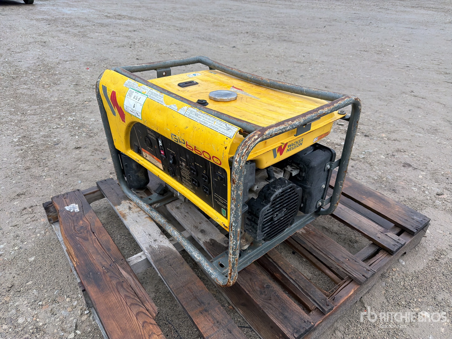 General Appearance with Image, coin avant gauche