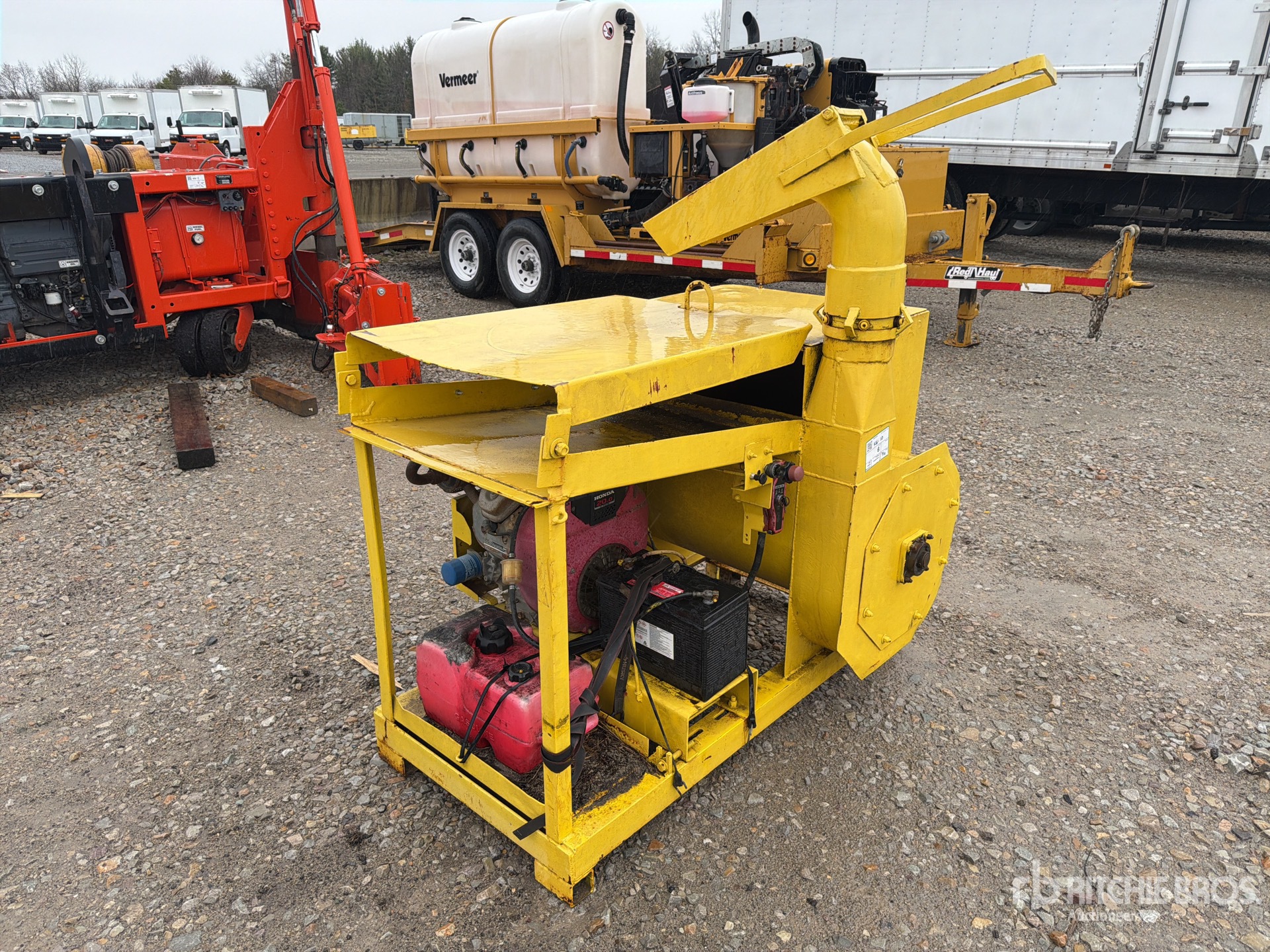 General Appearance with Bild, Ecke vorne rechts