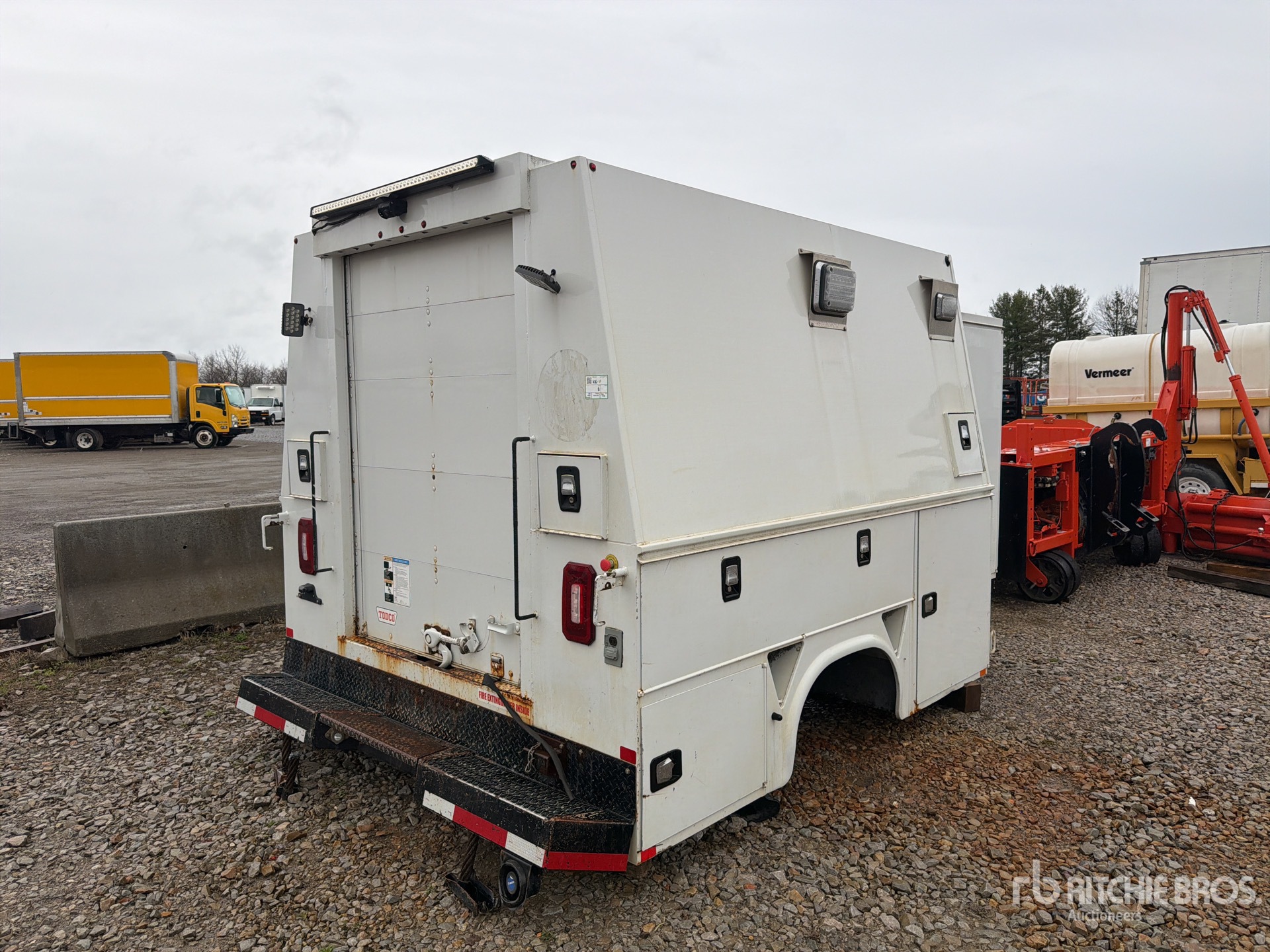 General Appearance with Imagen: esquina trasera derecha