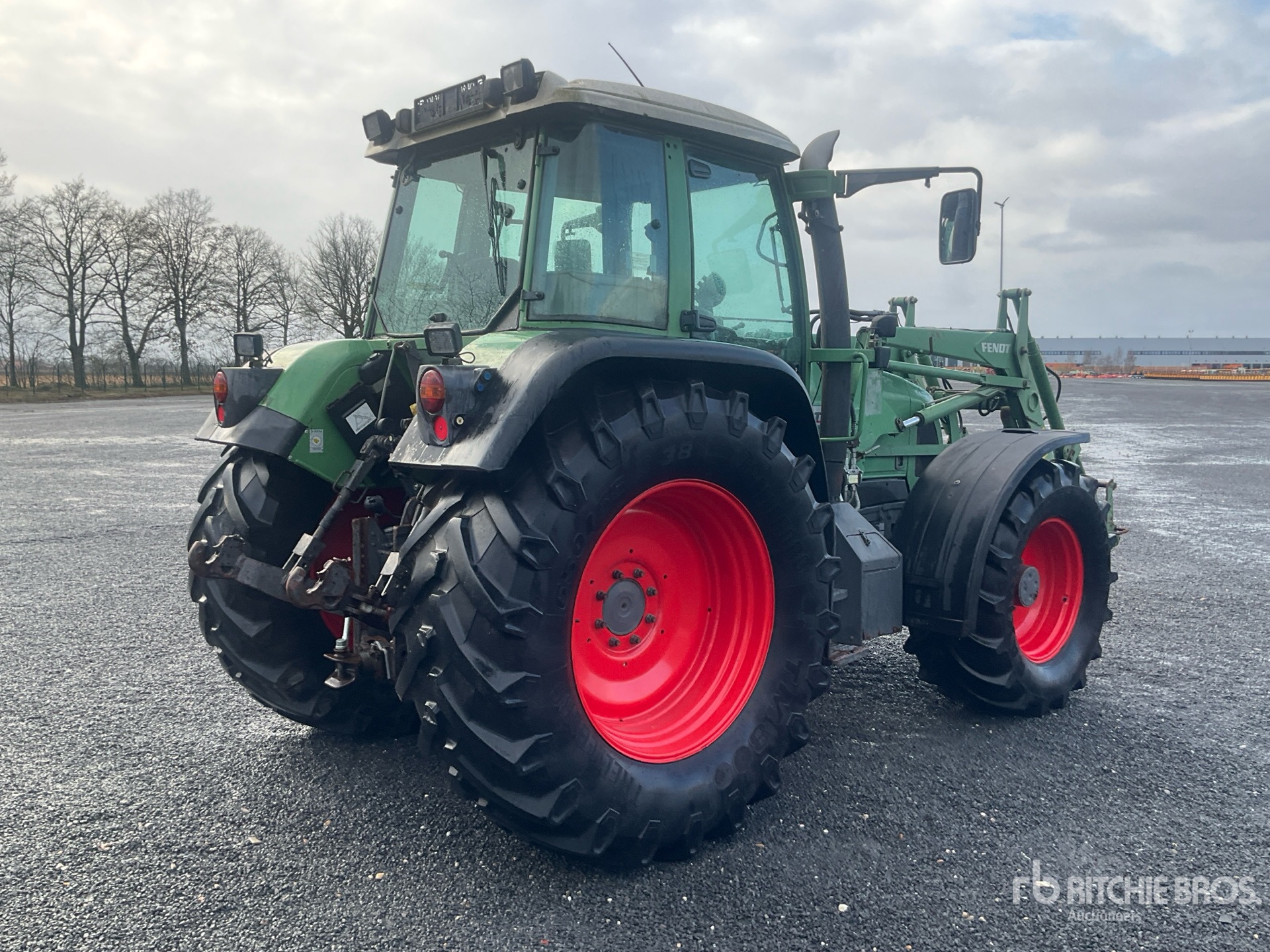 General Appearance with Picture, Right Rear Corner