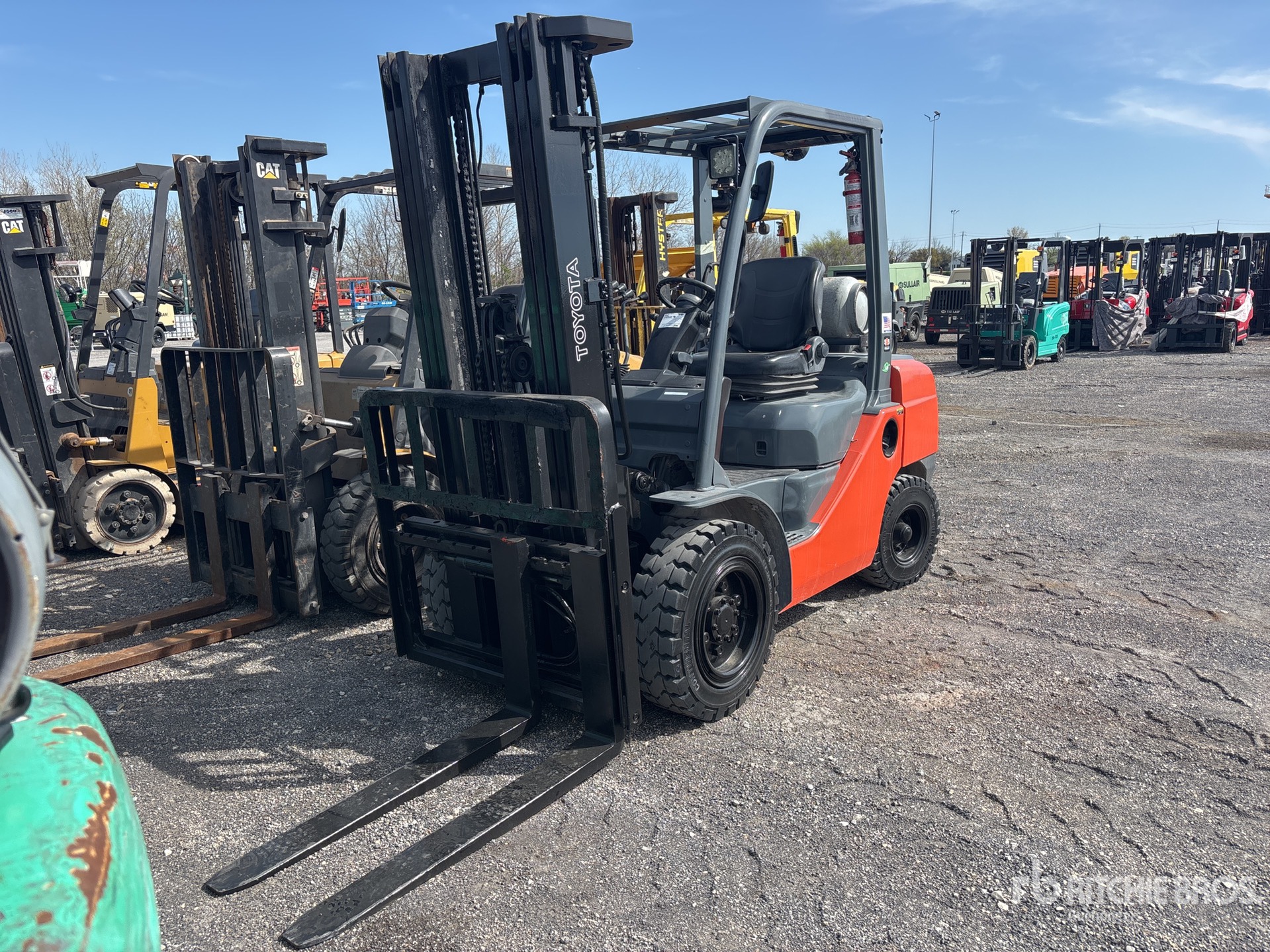 General Appearance with Bild, Ecke vorne links