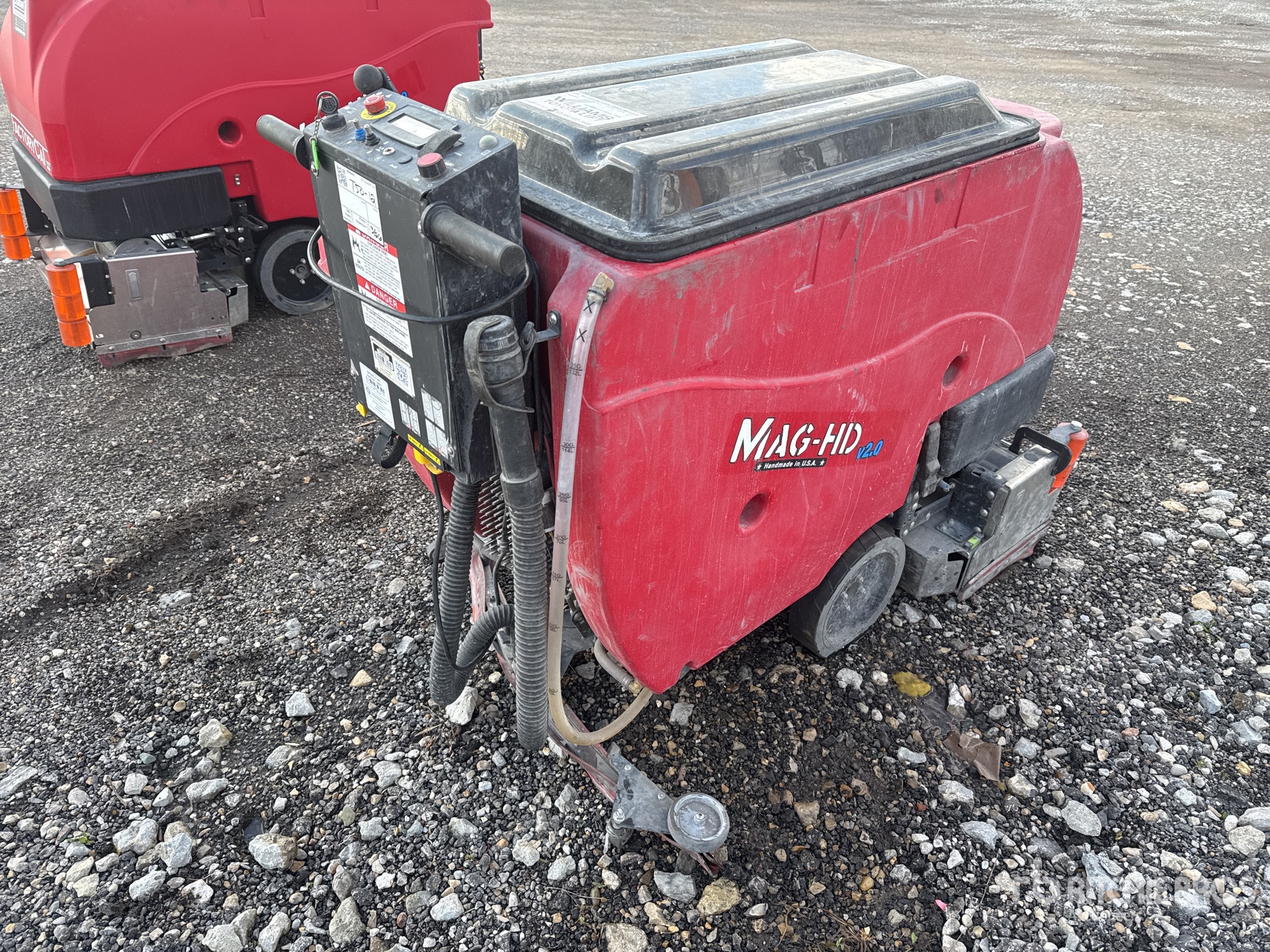 General Appearance with Picture, Right Rear Corner