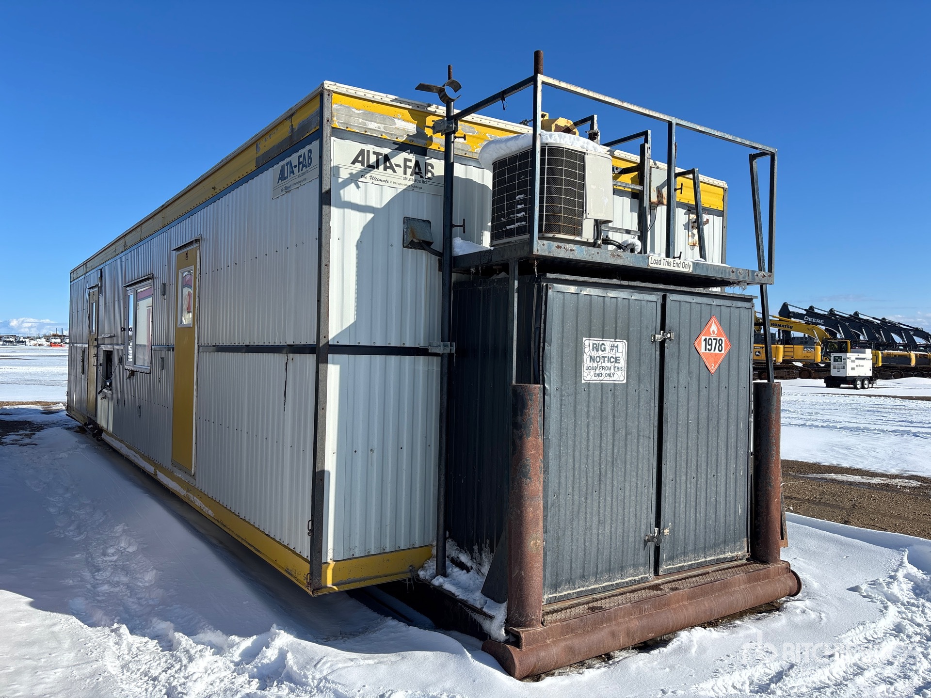 General Appearance with Featured Photo