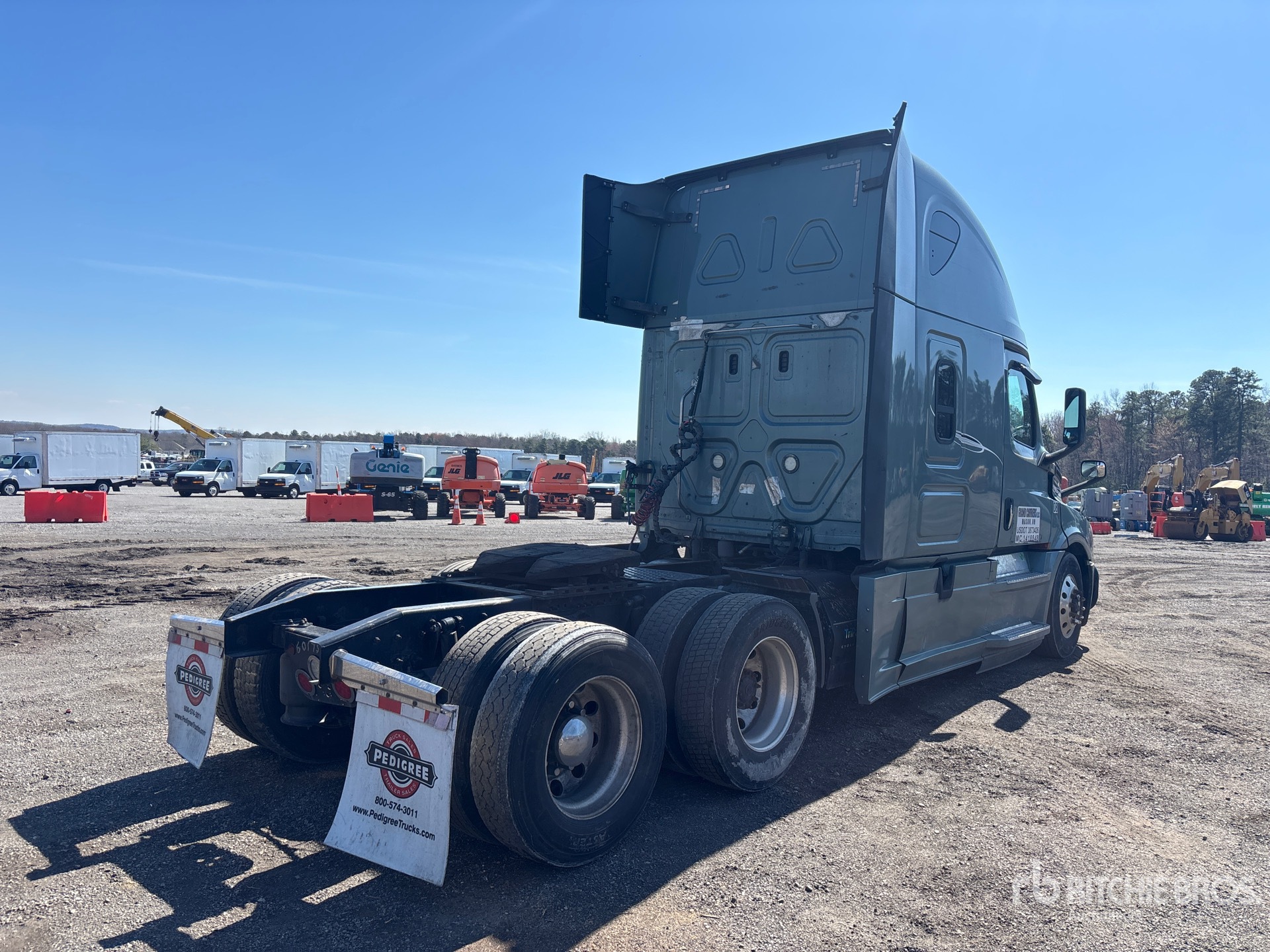 General Appearance with Image, coin arrière droit