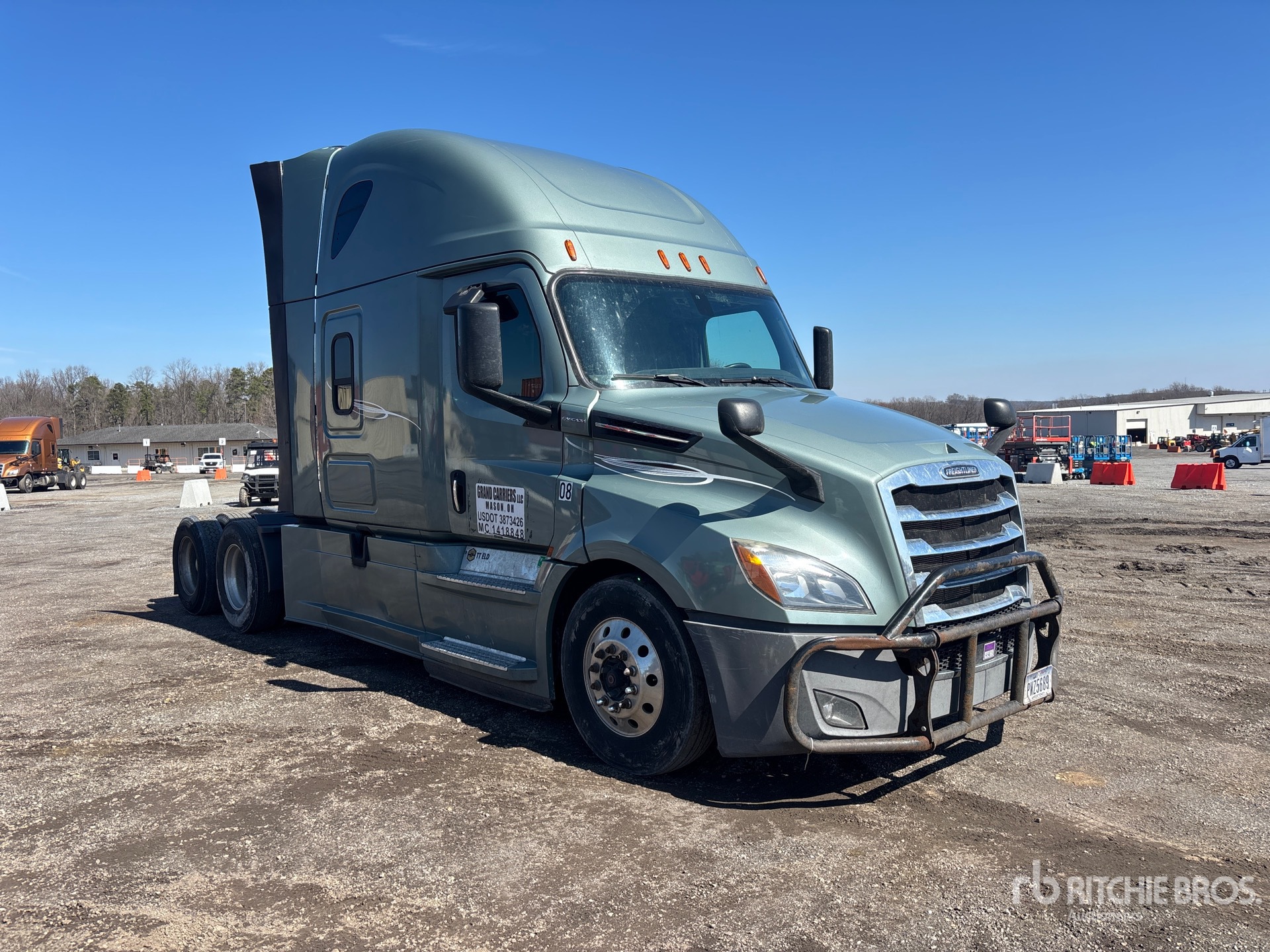 General Appearance with Image, coin avant droit