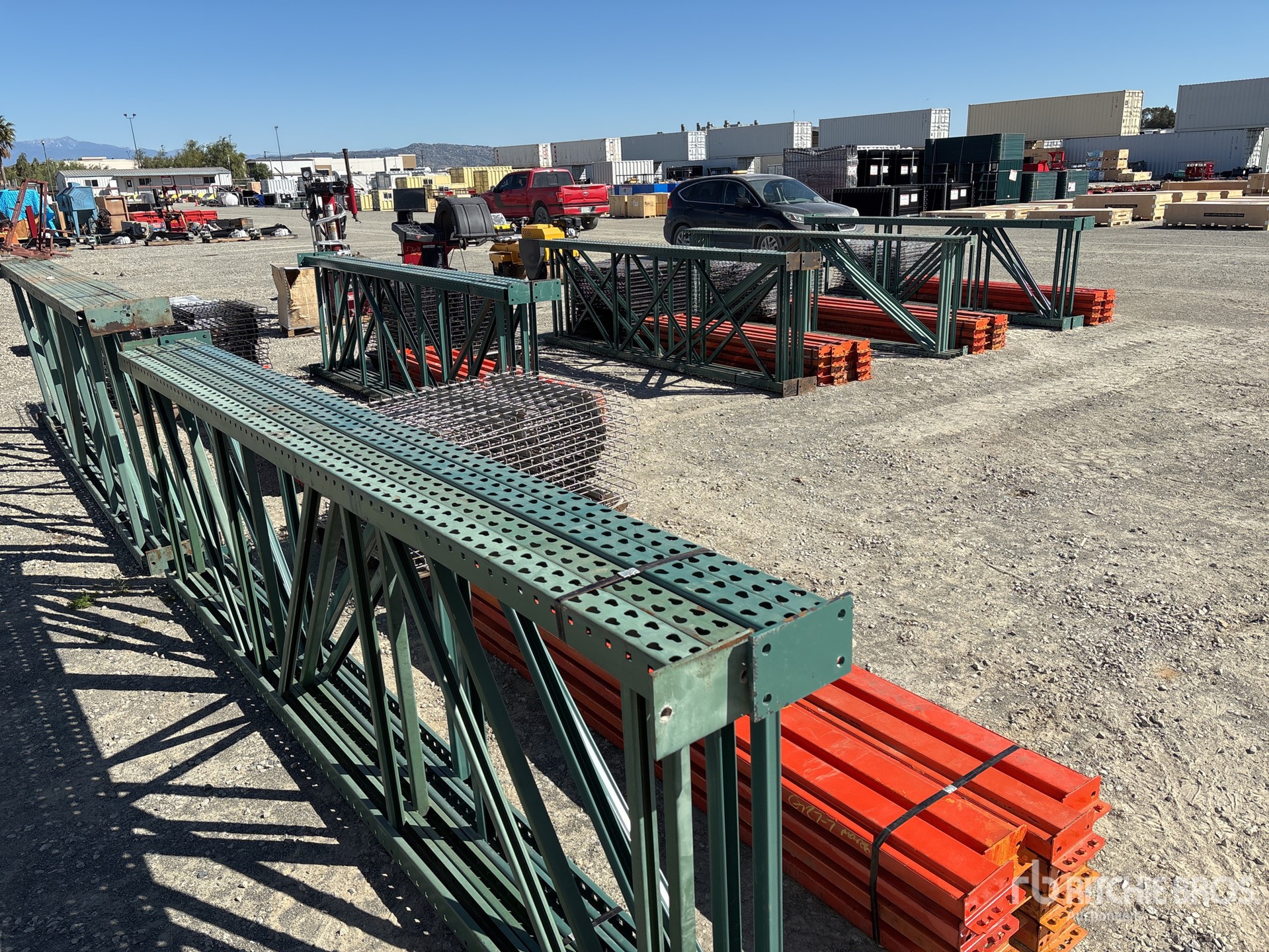 General Appearance with Bild, Ecke hinten rechts