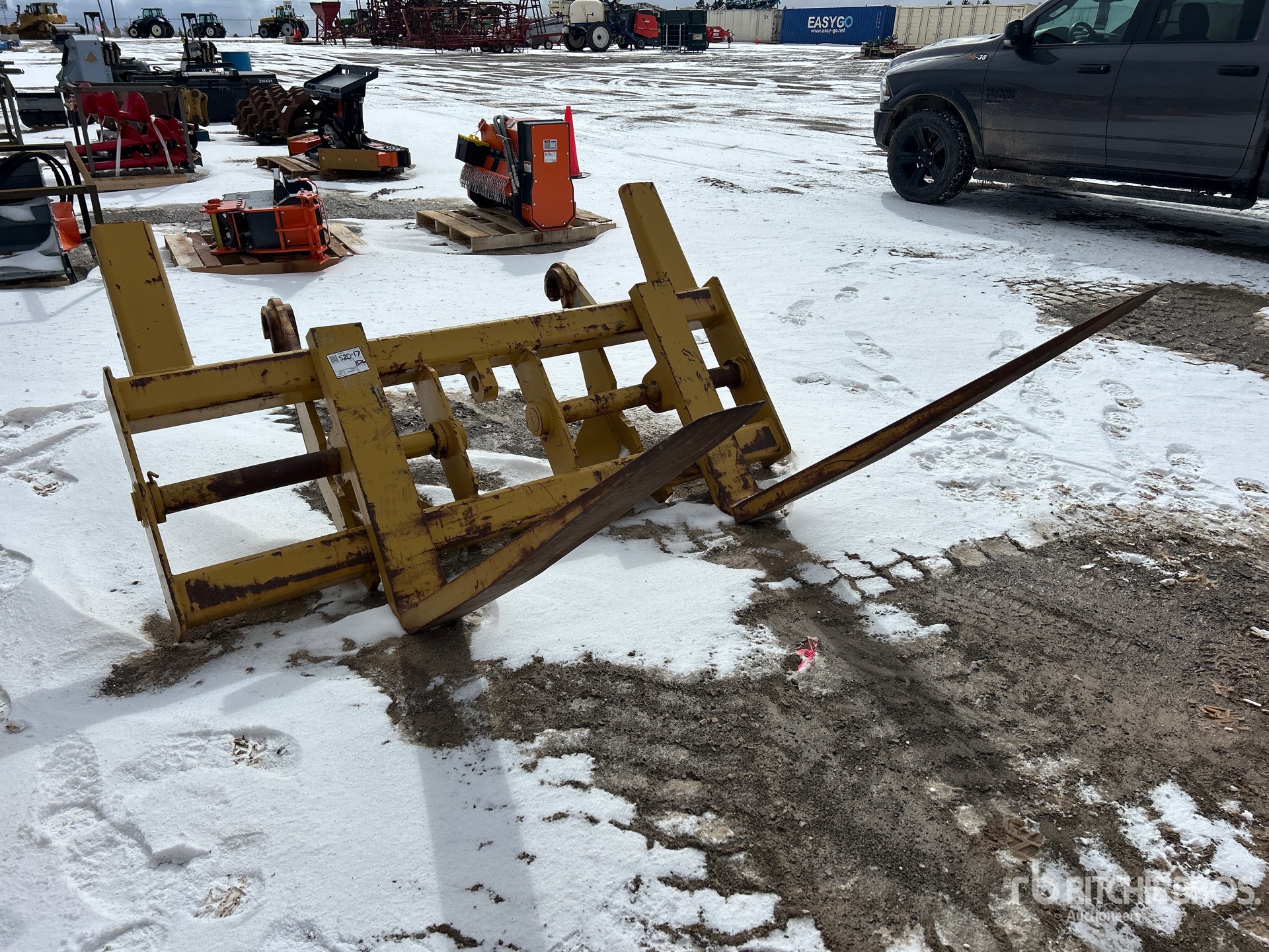 General Appearance with Bild, Ecke vorne rechts